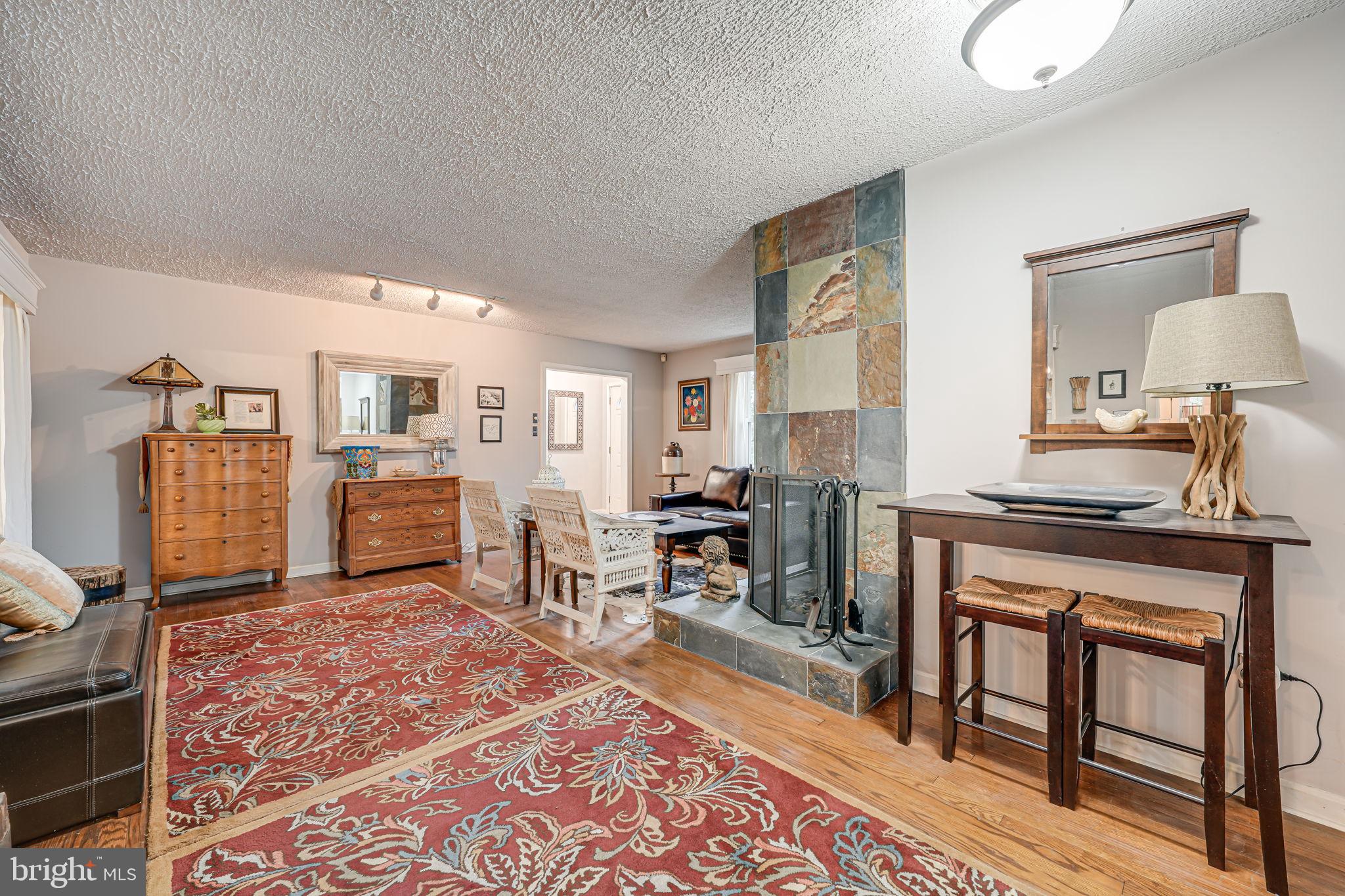 OAK RIDGE - Residential