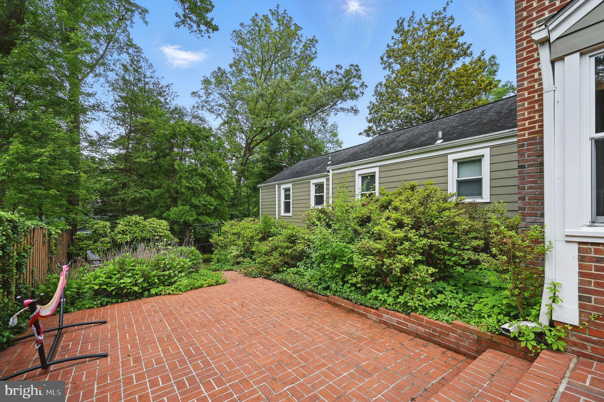 OAK RIDGE - Residential