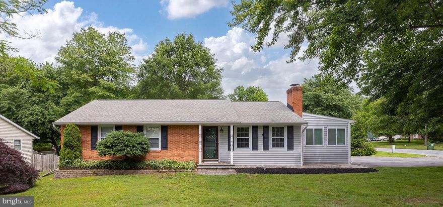 This adorable rambler is located close to Route 3, I95, dining, shopping  and within the Riverbend High, Freedom Middle and Chancellor Elementary school districts.  3 bedrooms, 2 baths, living room with fireplace, formal dining room, kitchen, laundry and gorgeous sunroom.  Freshly painted and new carpet.  Beautiful flat corner lot with nice shed.  MAKE YOUR APPOINTMENT THIS ONE WON'T be active long.