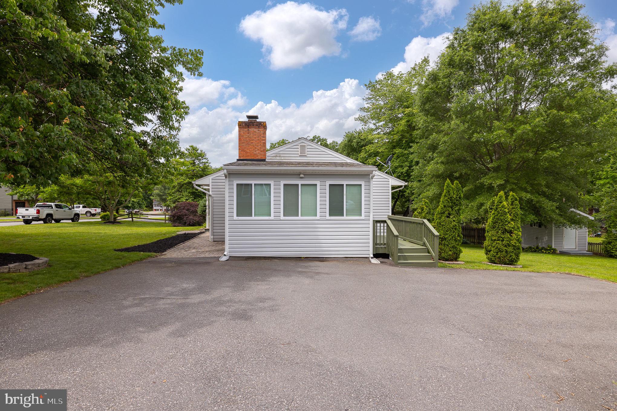 WILLOW OAKS - Residential