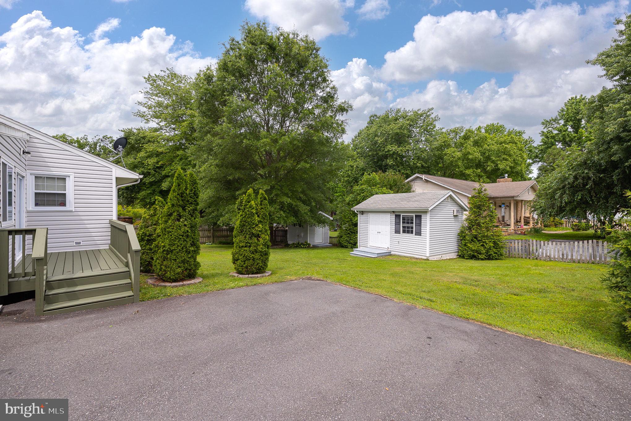 WILLOW OAKS - Residential