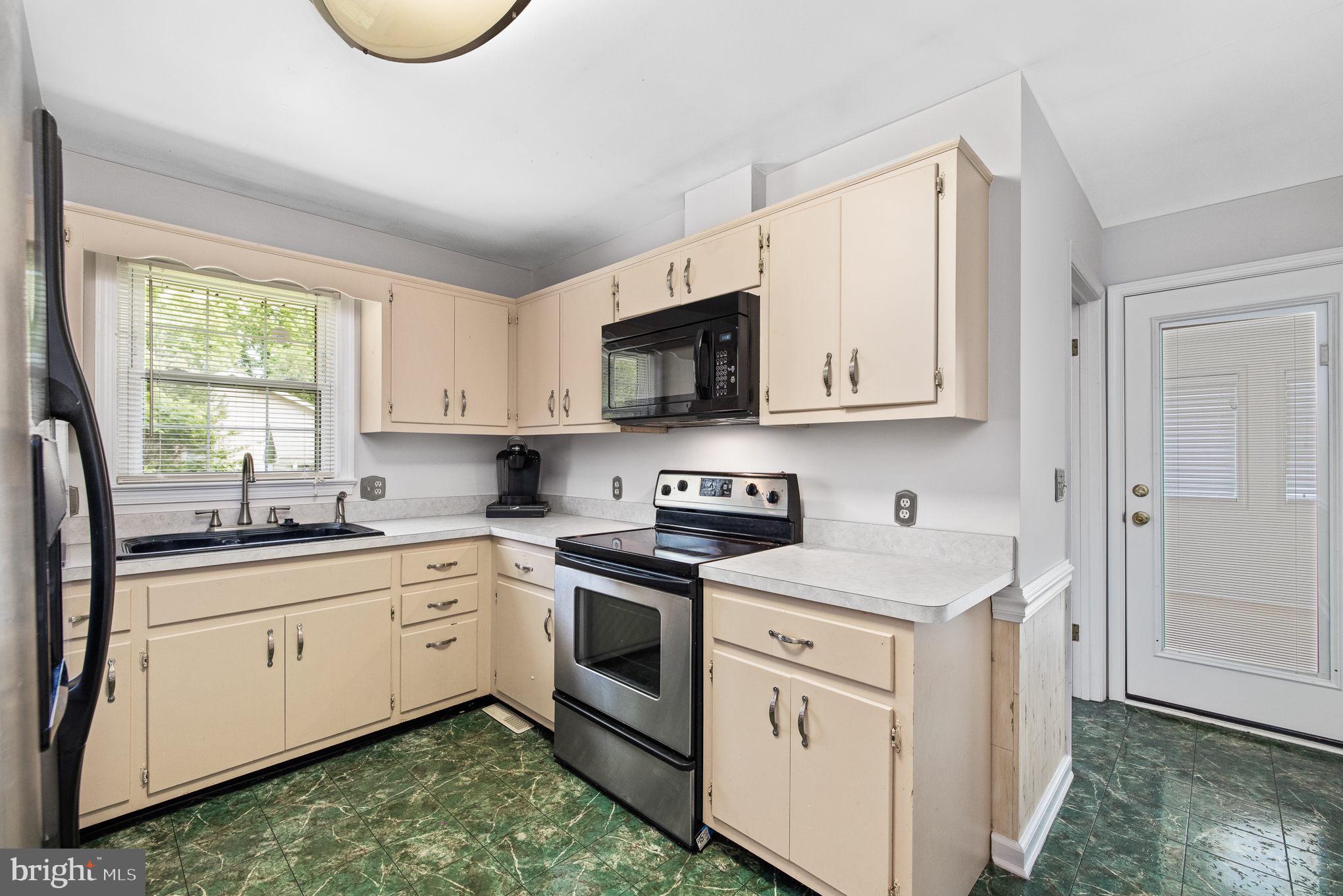 WILLOW OAKS - Residential