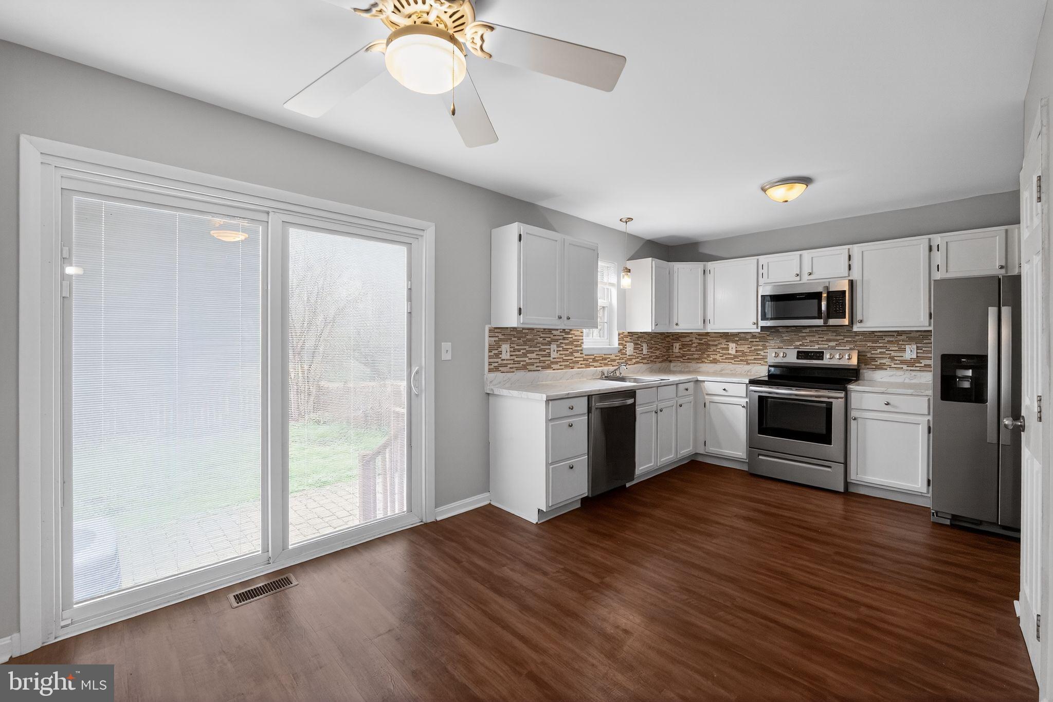 HUNTERS RUN VILLAGE - Residential