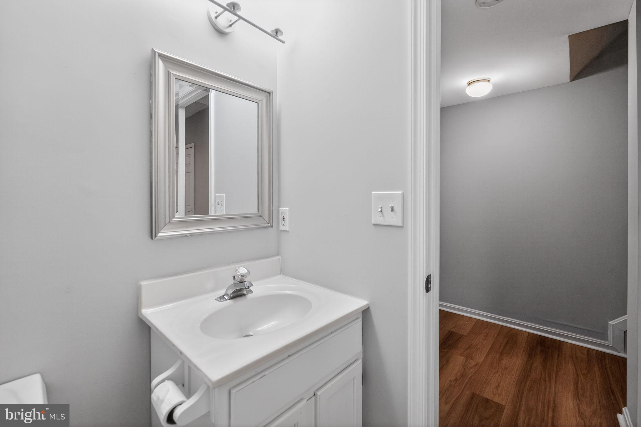 HUNTERS RUN VILLAGE - Residential