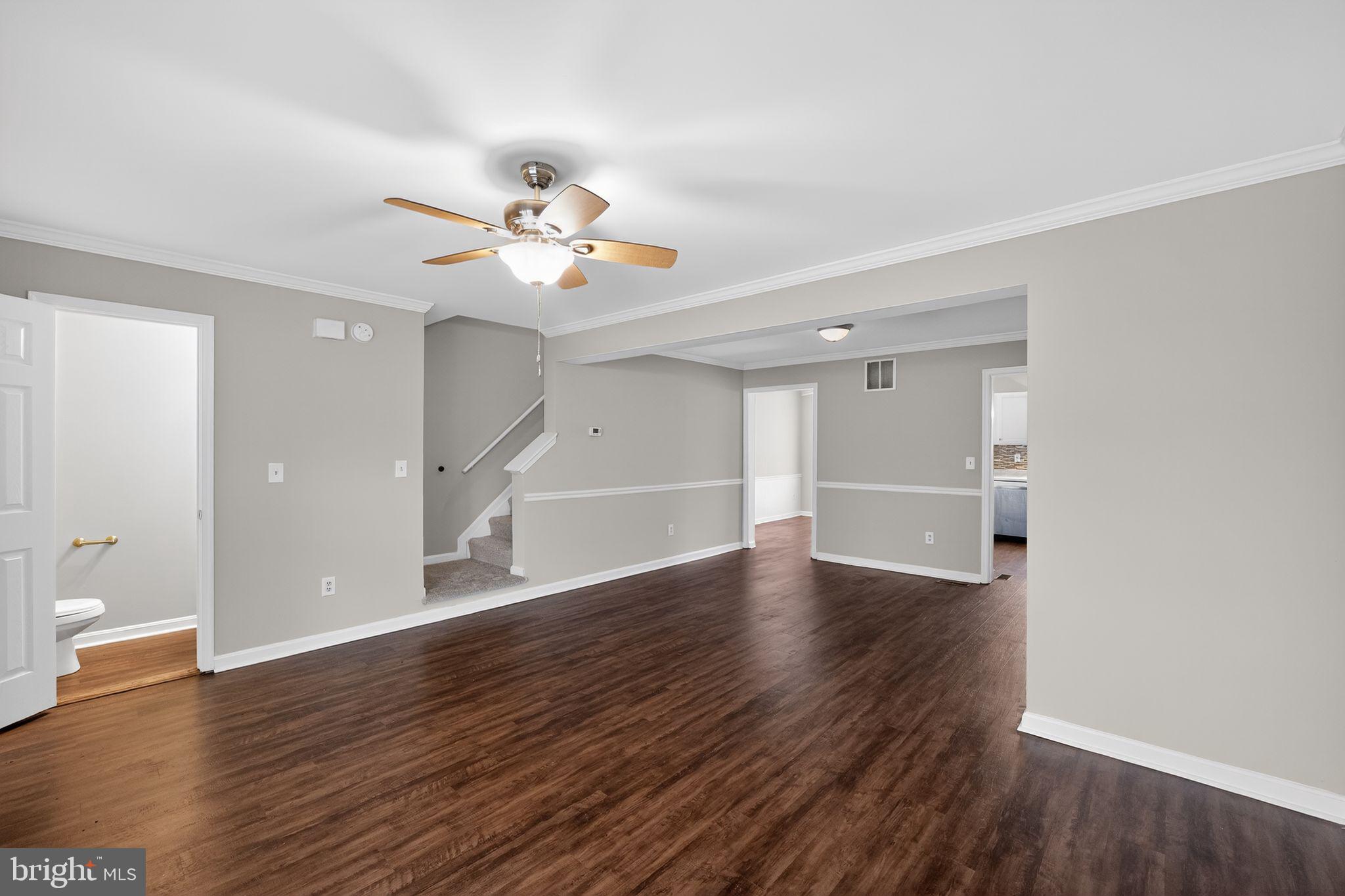 HUNTERS RUN VILLAGE - Residential