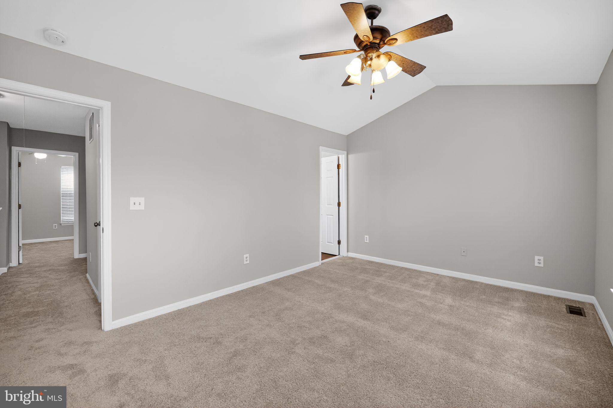 HUNTERS RUN VILLAGE - Residential