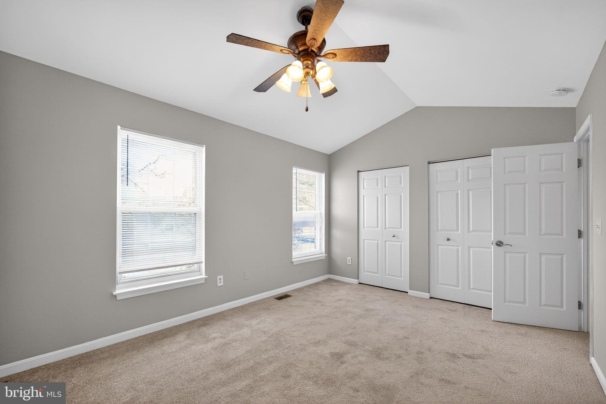 HUNTERS RUN VILLAGE - Residential