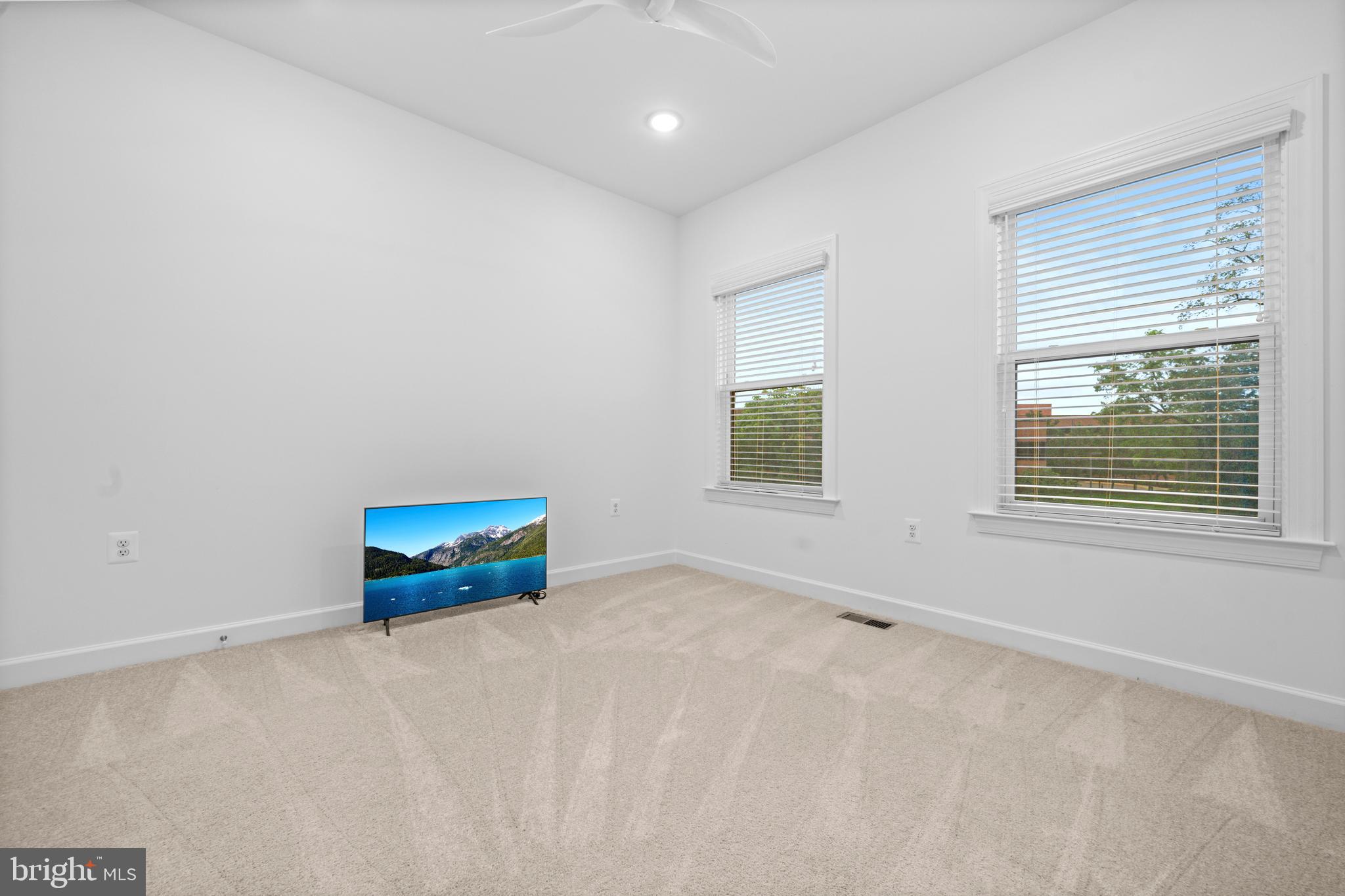 THE BOULEVARDS AT WESTFIELDS - Residential