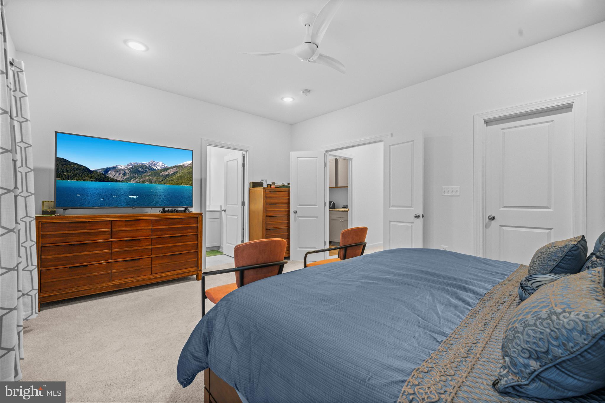 THE BOULEVARDS AT WESTFIELDS - Residential