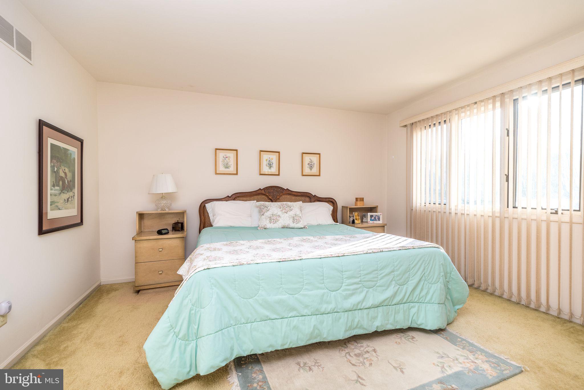 CHESTERBROOK/QUART - Residential