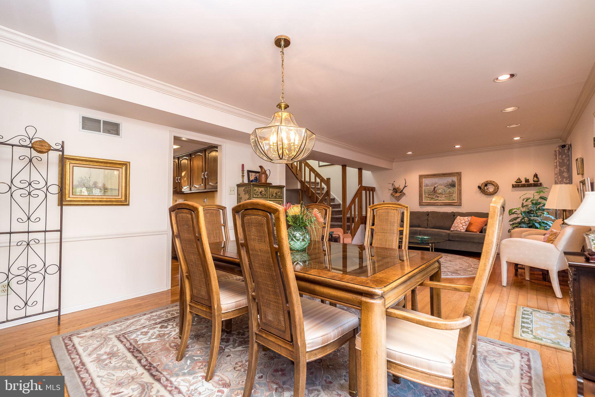 CHESTERBROOK/QUART - Residential