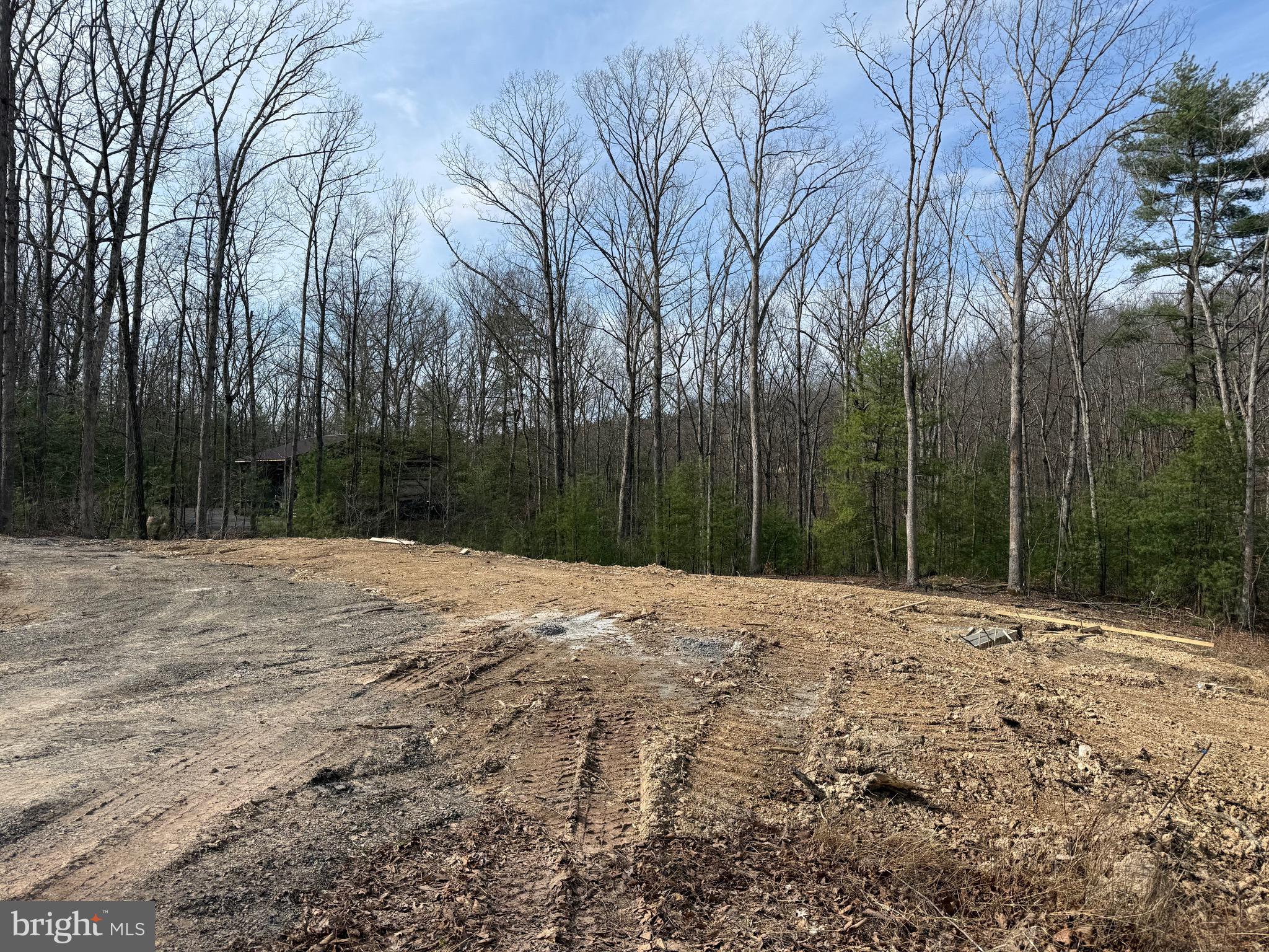 SLEEPY CREEK FOREST - Residential