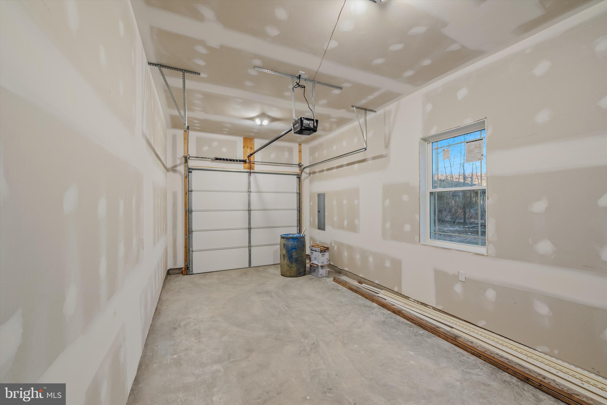 SLEEPY CREEK FOREST - Residential