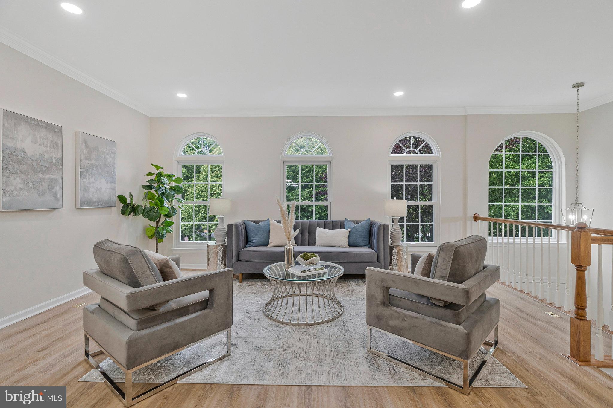 FAIR LAKES COURT - Residential