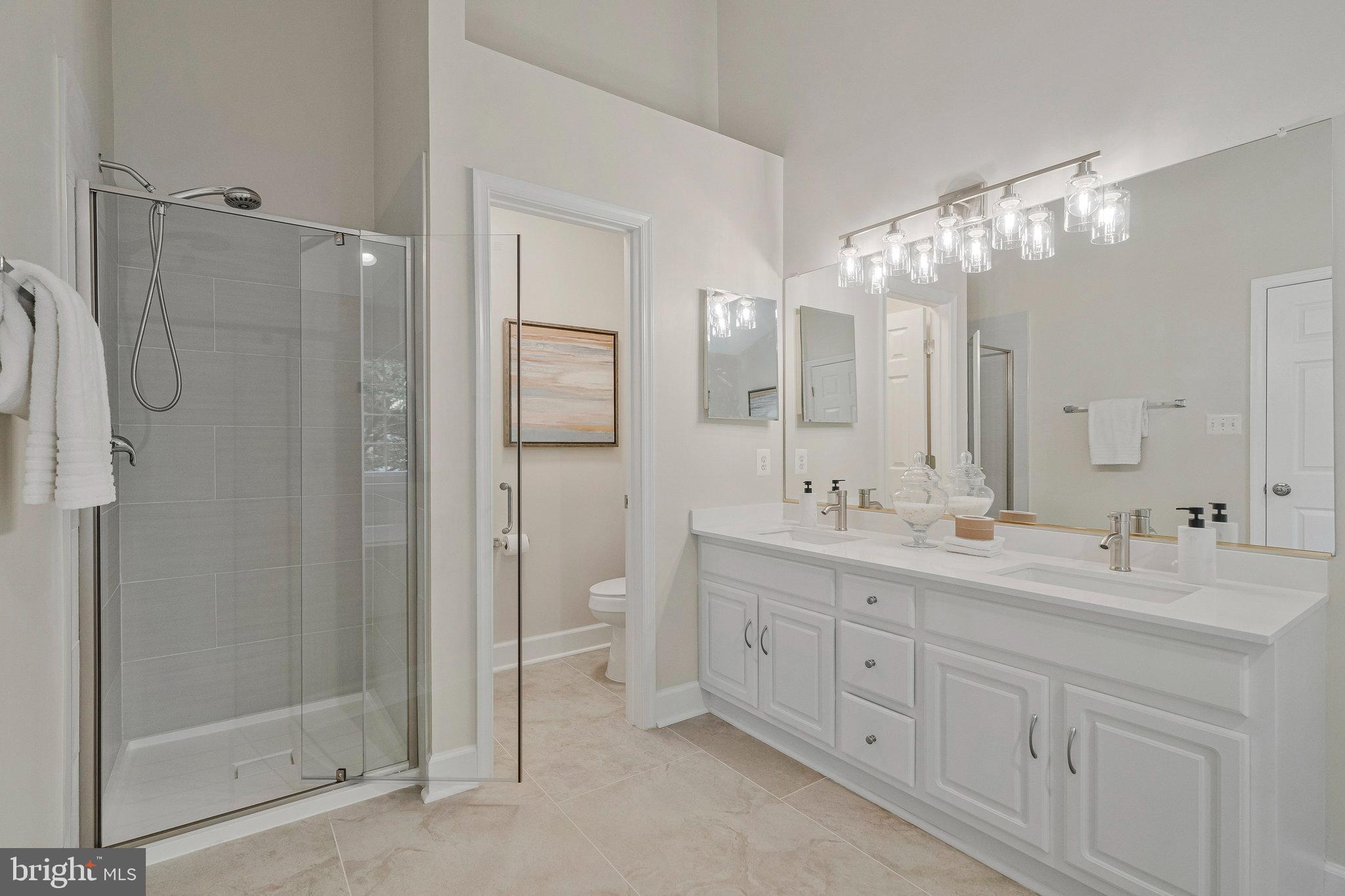 FAIR LAKES COURT - Residential