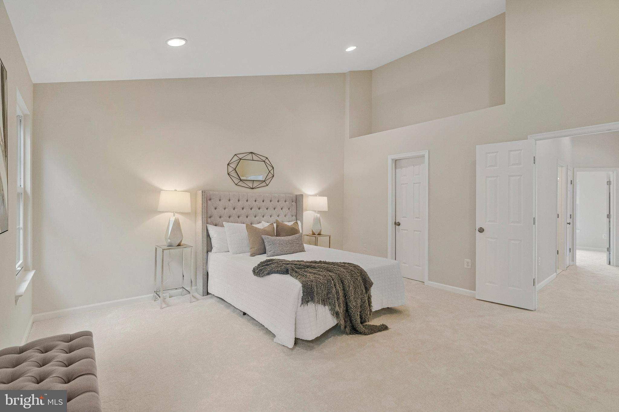 FAIR LAKES COURT - Residential