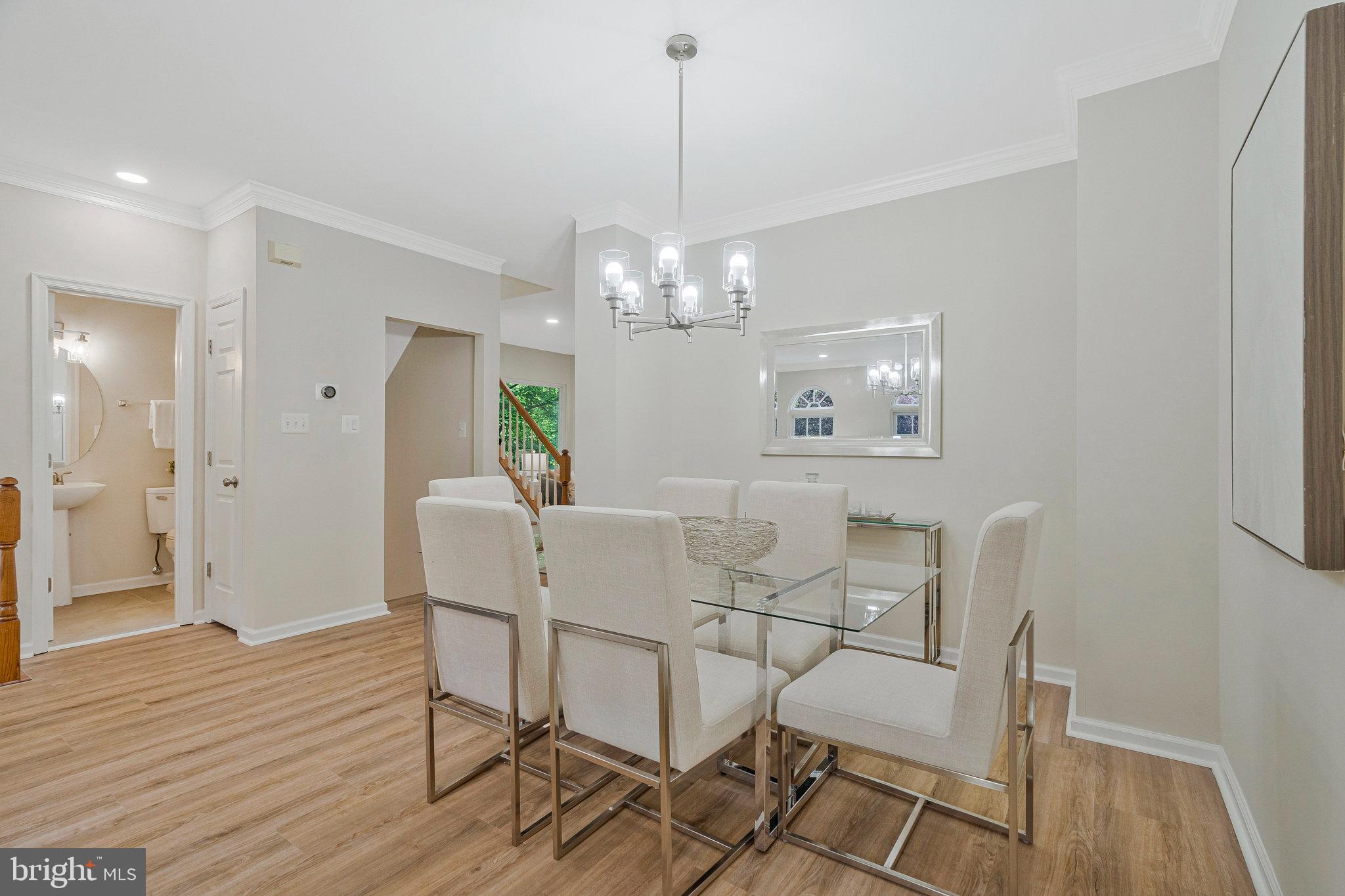 FAIR LAKES COURT - Residential