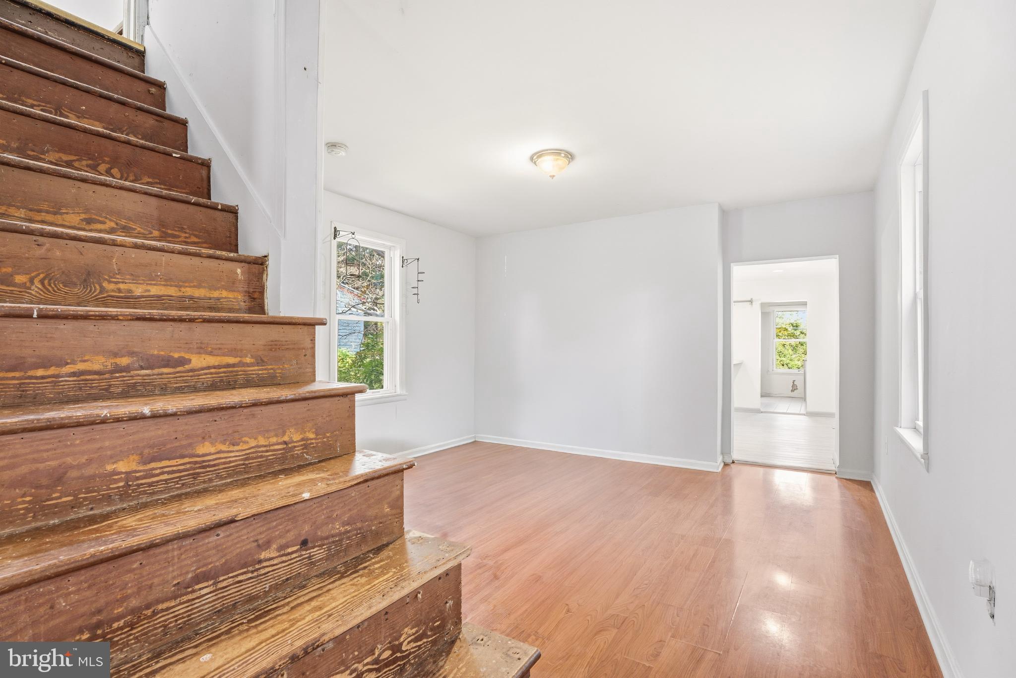 OLD HOMELAND - Residential