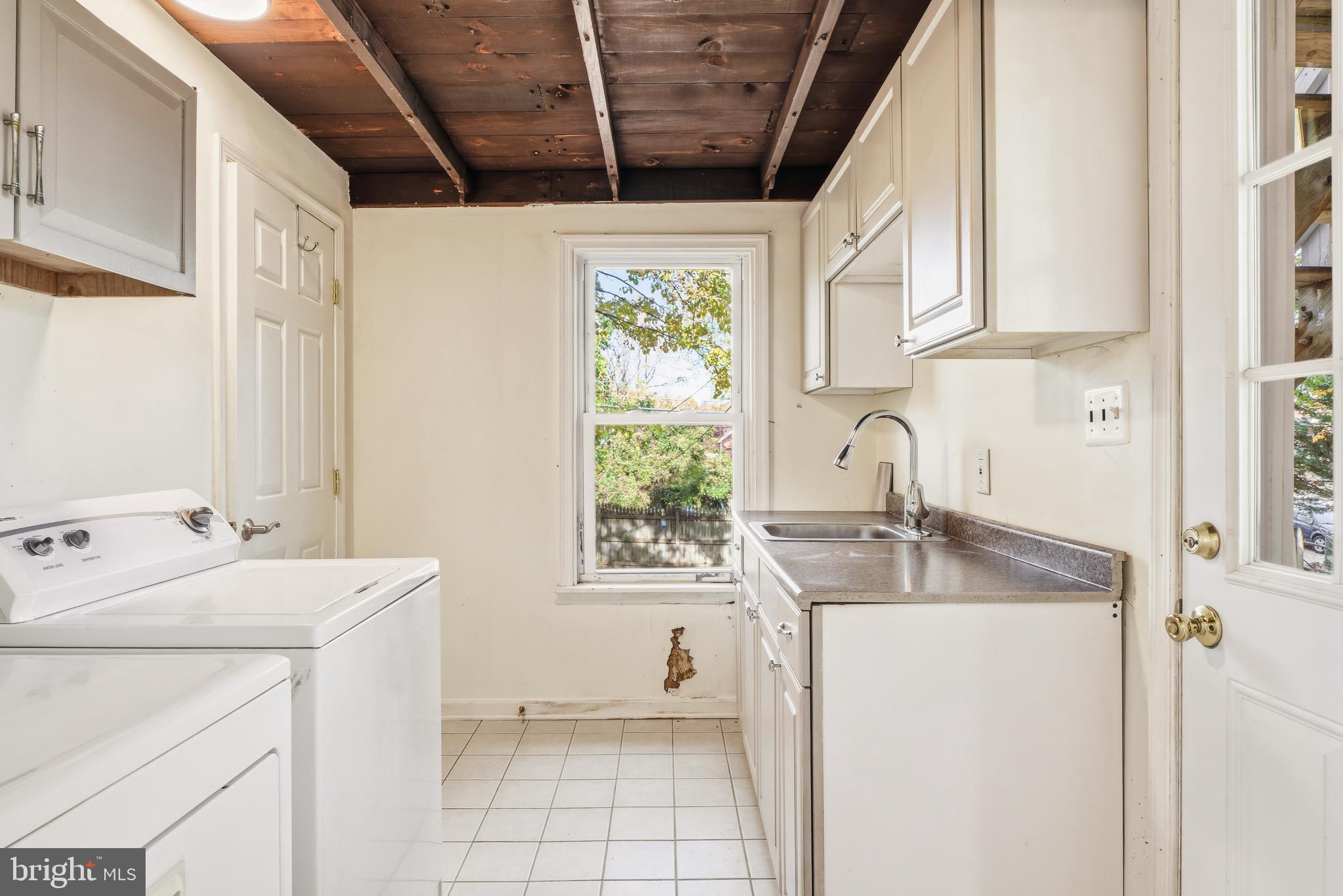 OLD HOMELAND - Residential