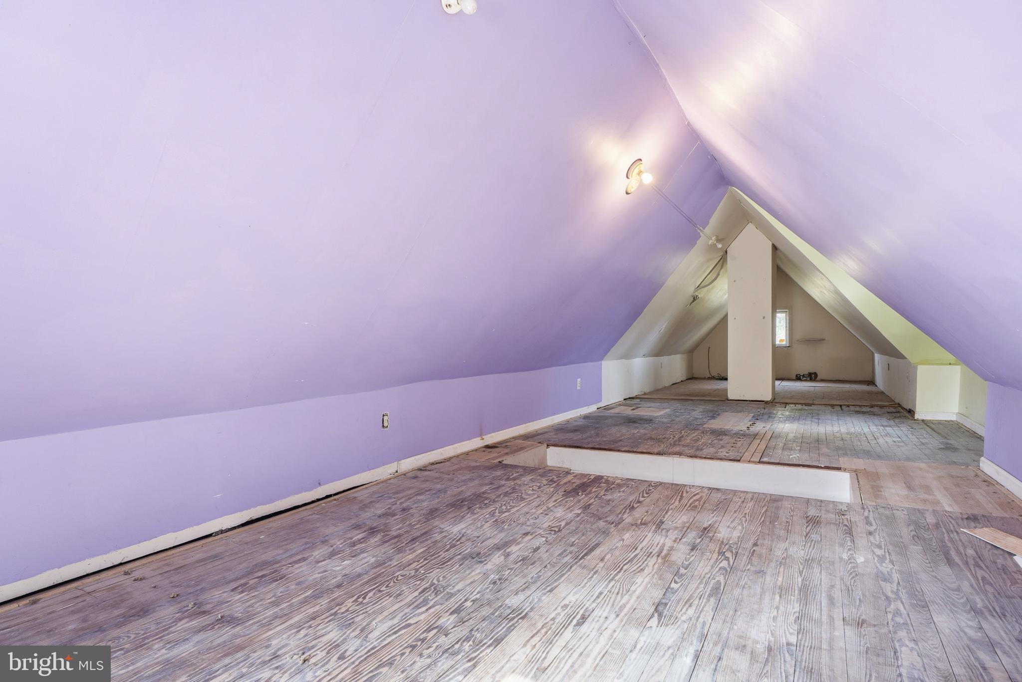 OLD HOMELAND - Residential