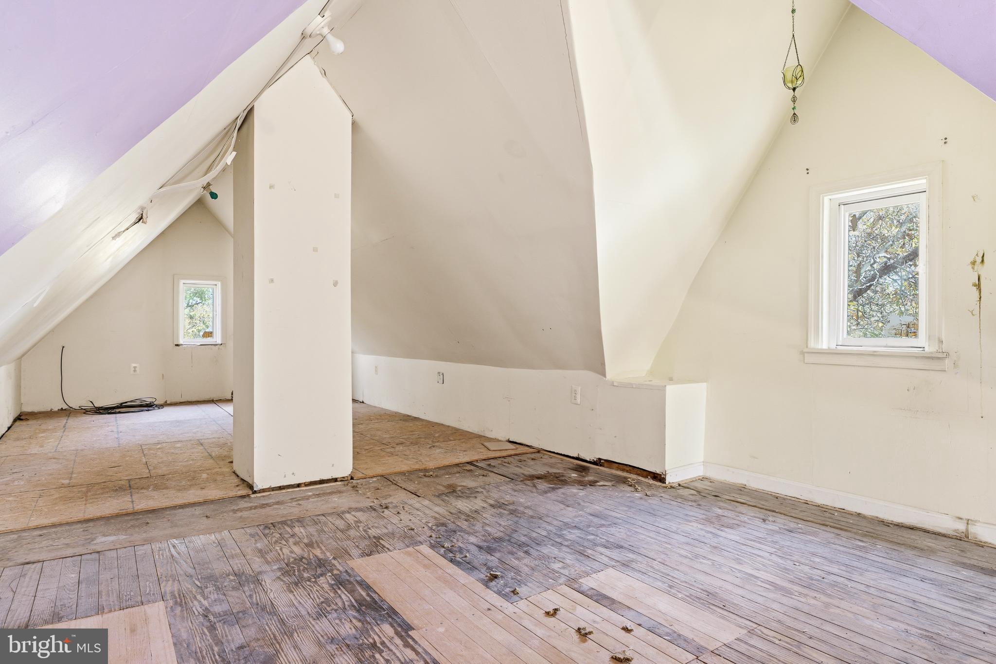 OLD HOMELAND - Residential