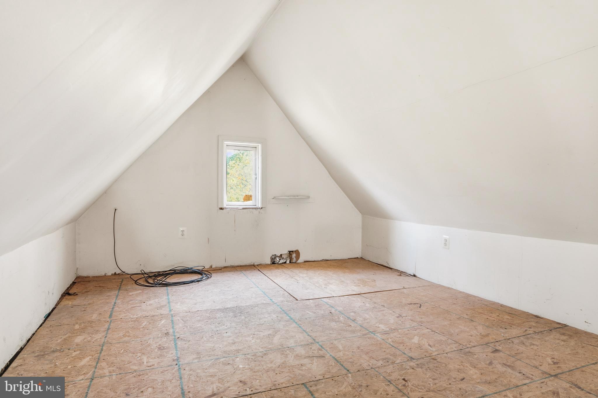 OLD HOMELAND - Residential