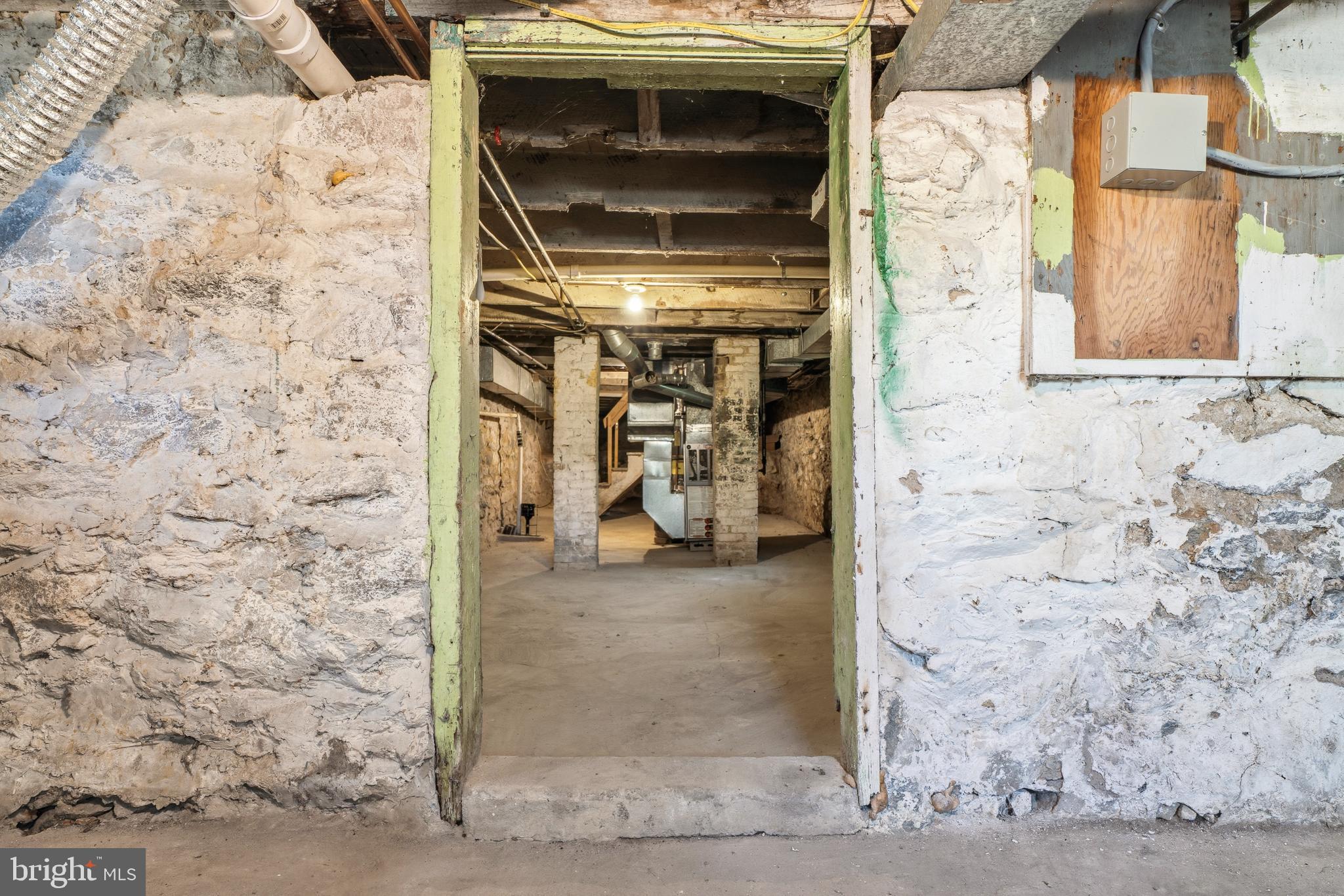 OLD HOMELAND - Residential