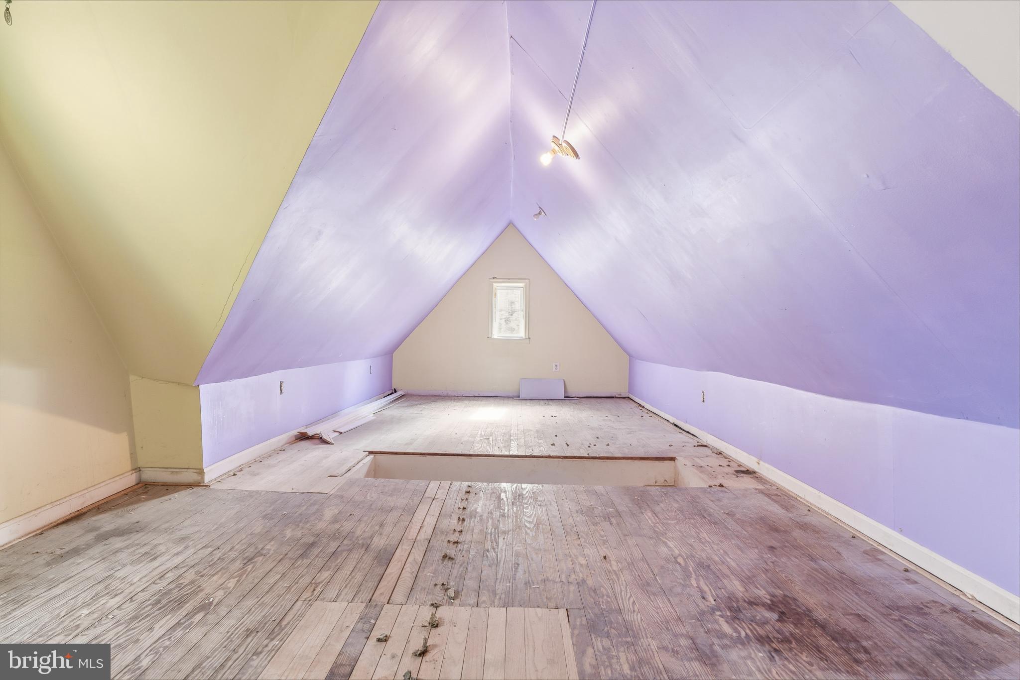 OLD HOMELAND - Residential