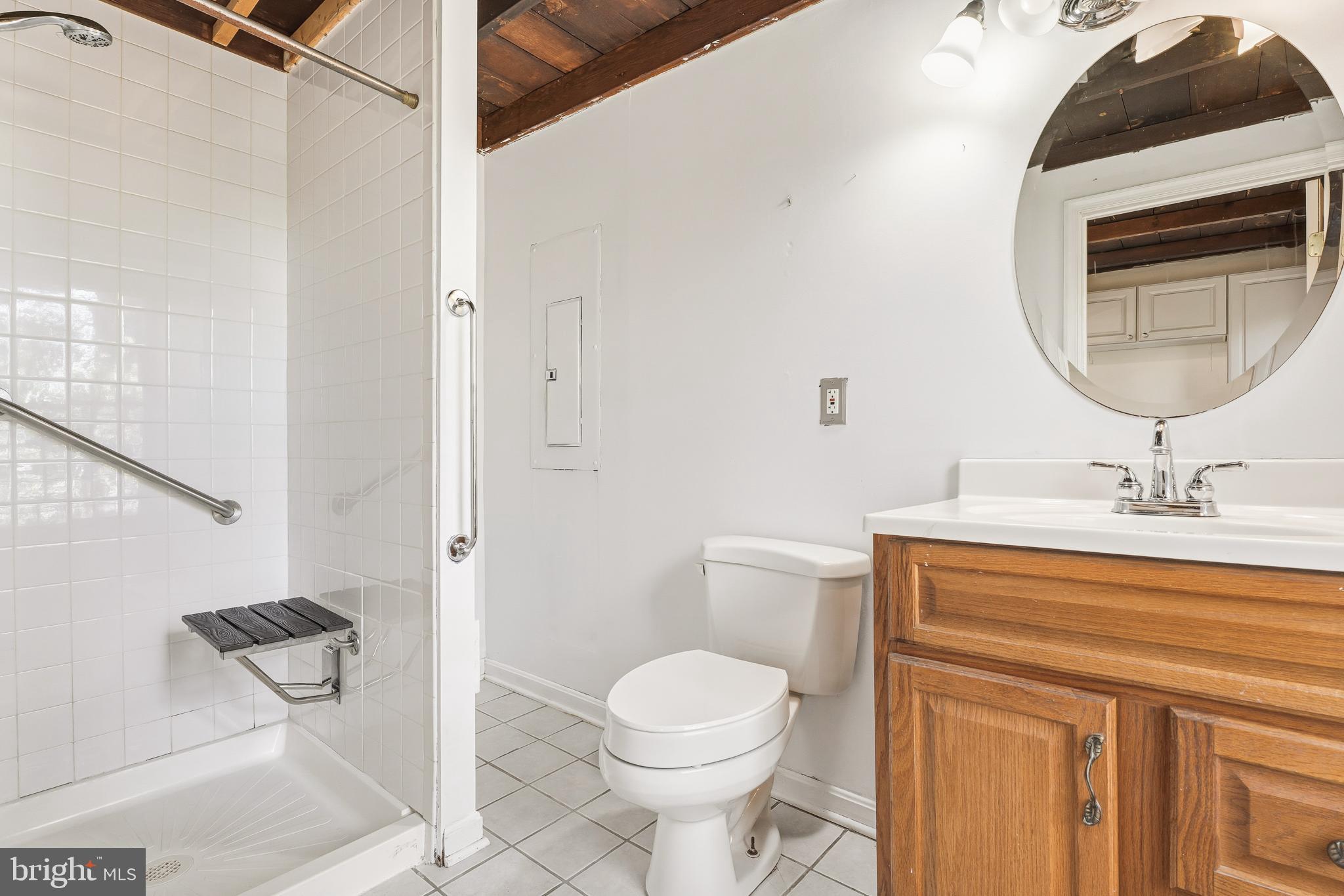 OLD HOMELAND - Residential