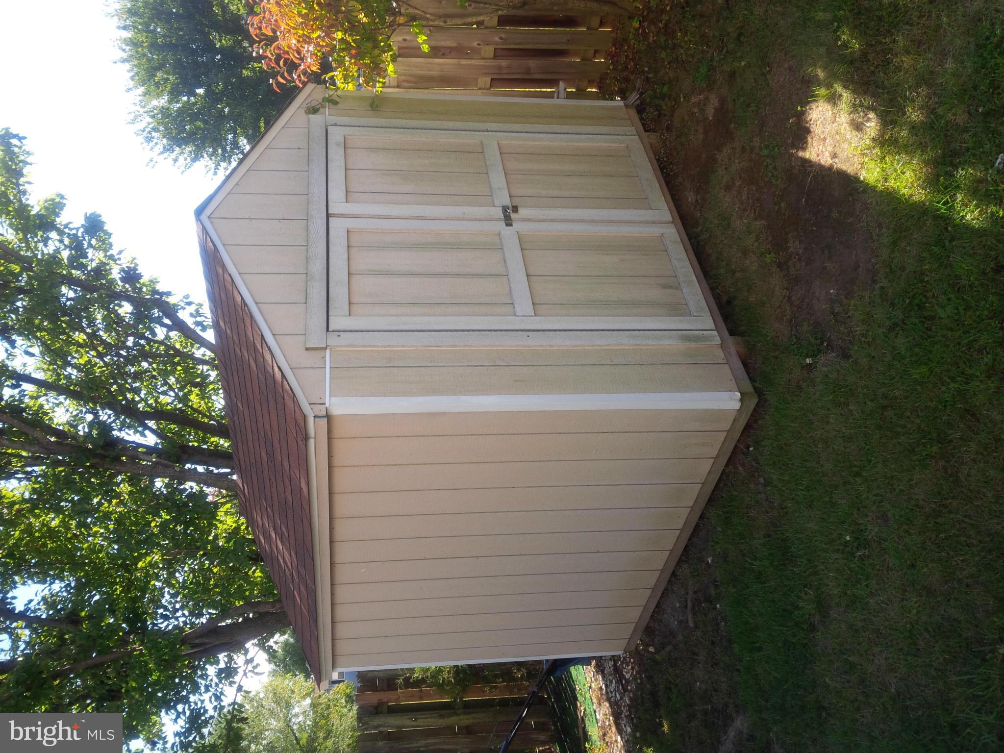 BREEZEWOOD FOREST EAST - Residential