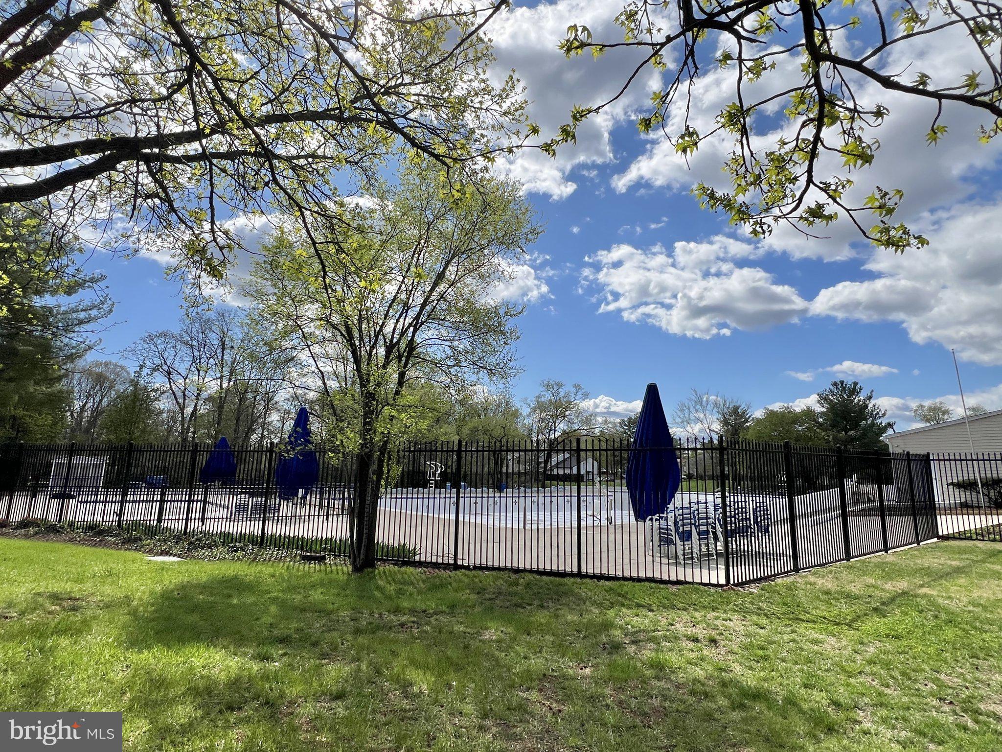 SUGARLAND RUN - Residential