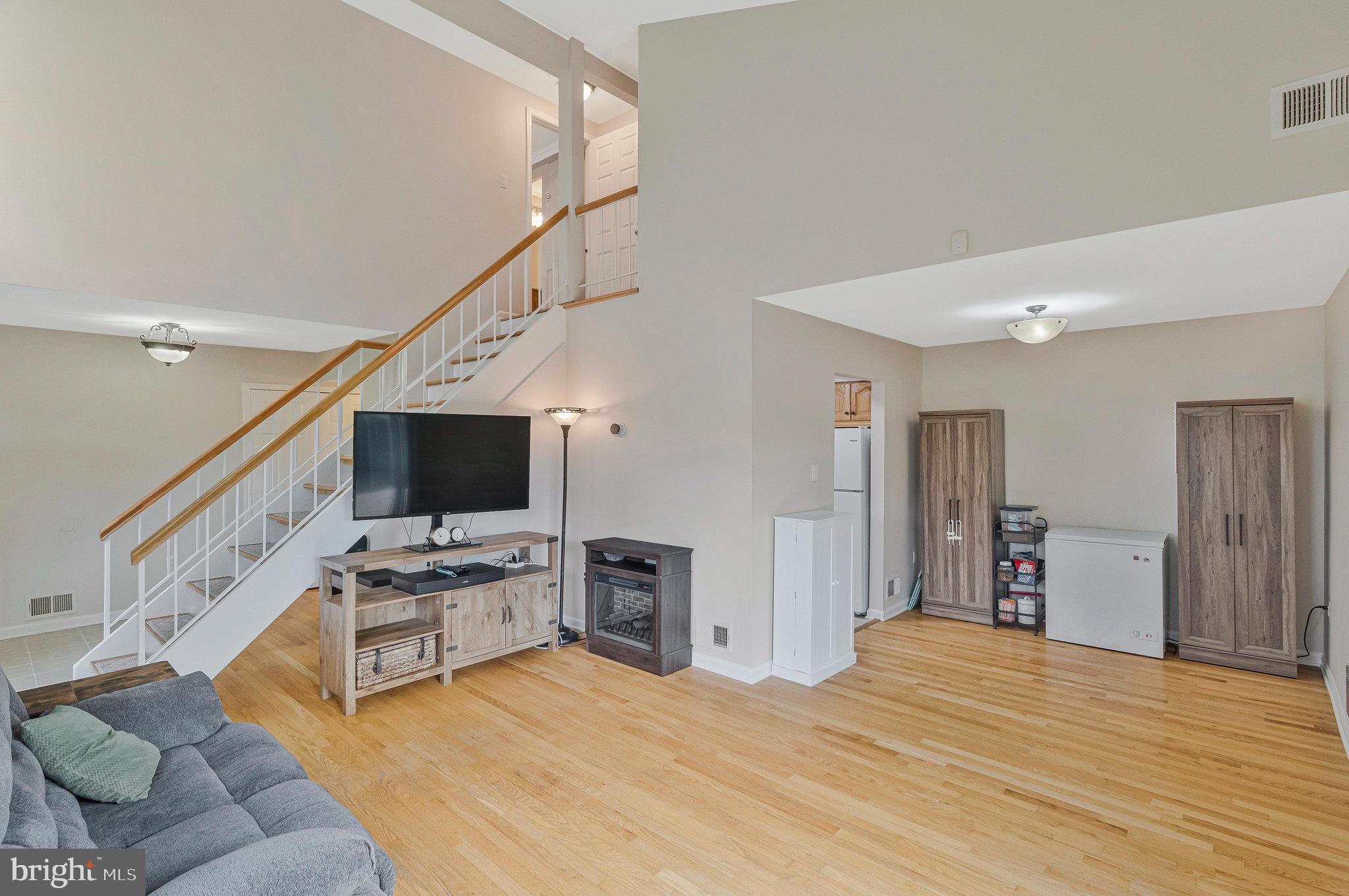 SUGARLAND RUN - Residential