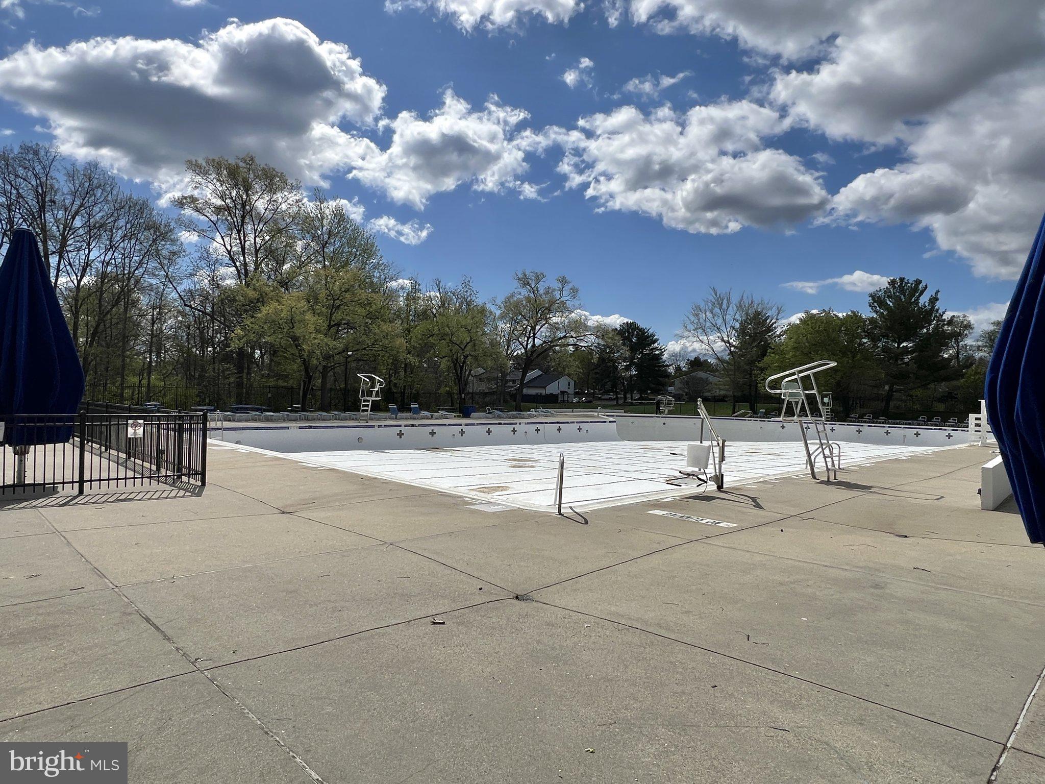 SUGARLAND RUN - Residential