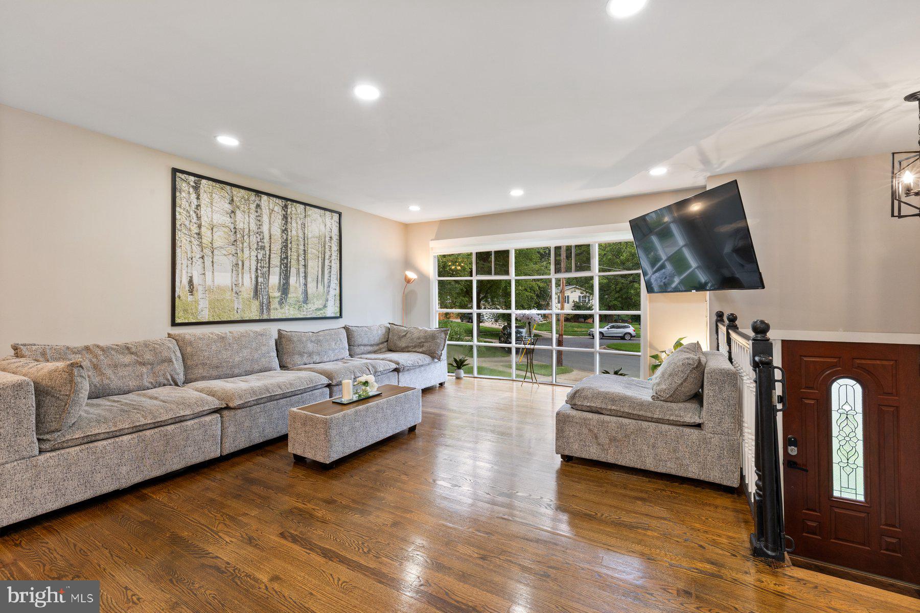 14303 MERTON COURT