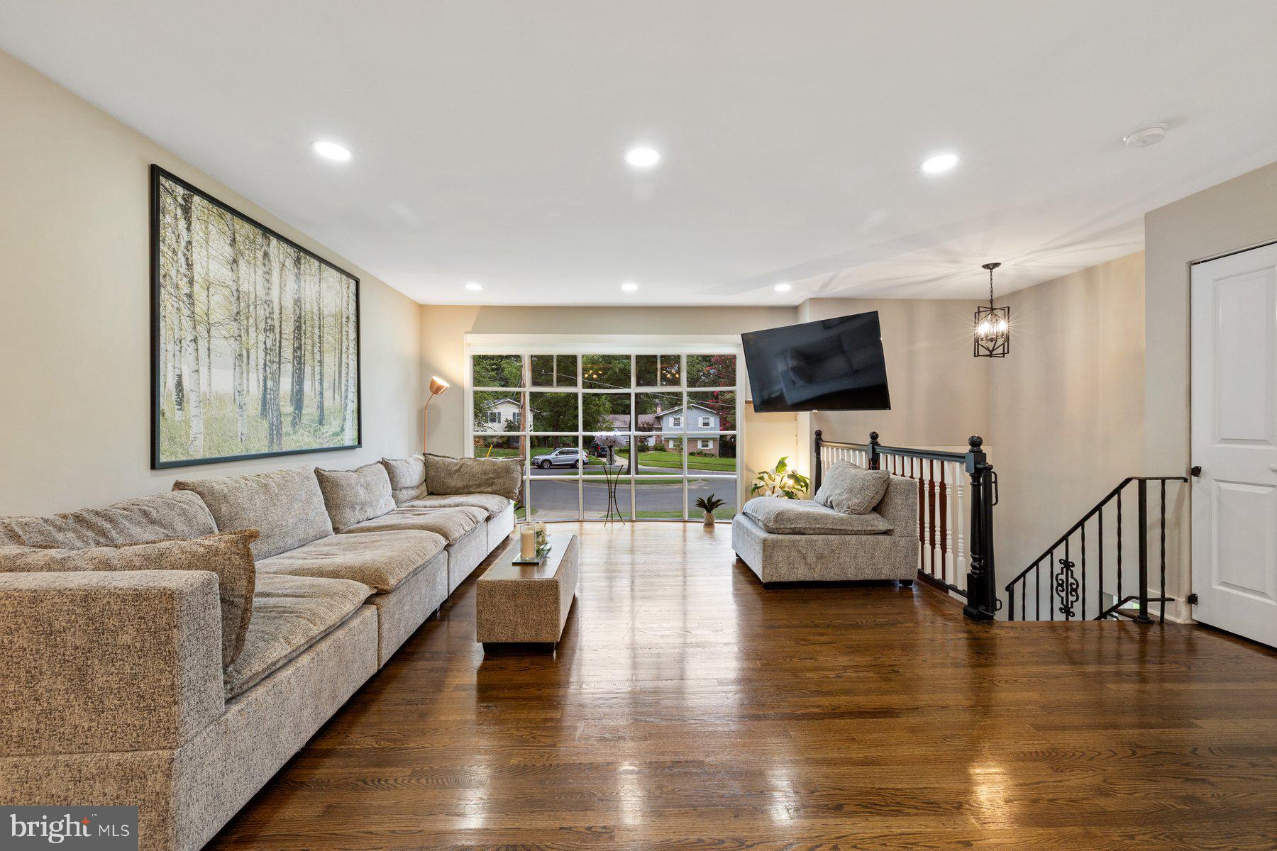 14303 MERTON COURT