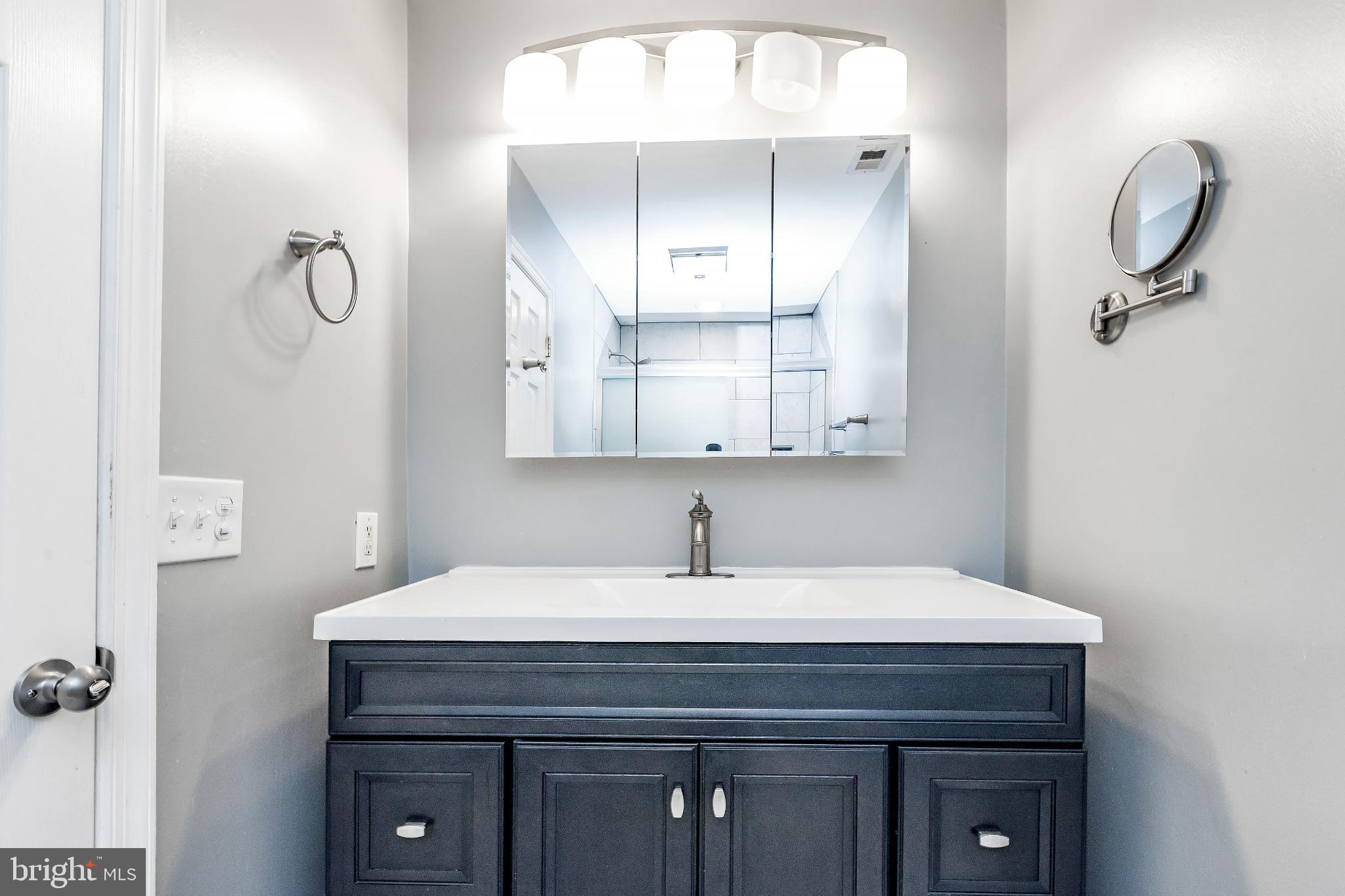 TOWN CENTER - Residential Lease