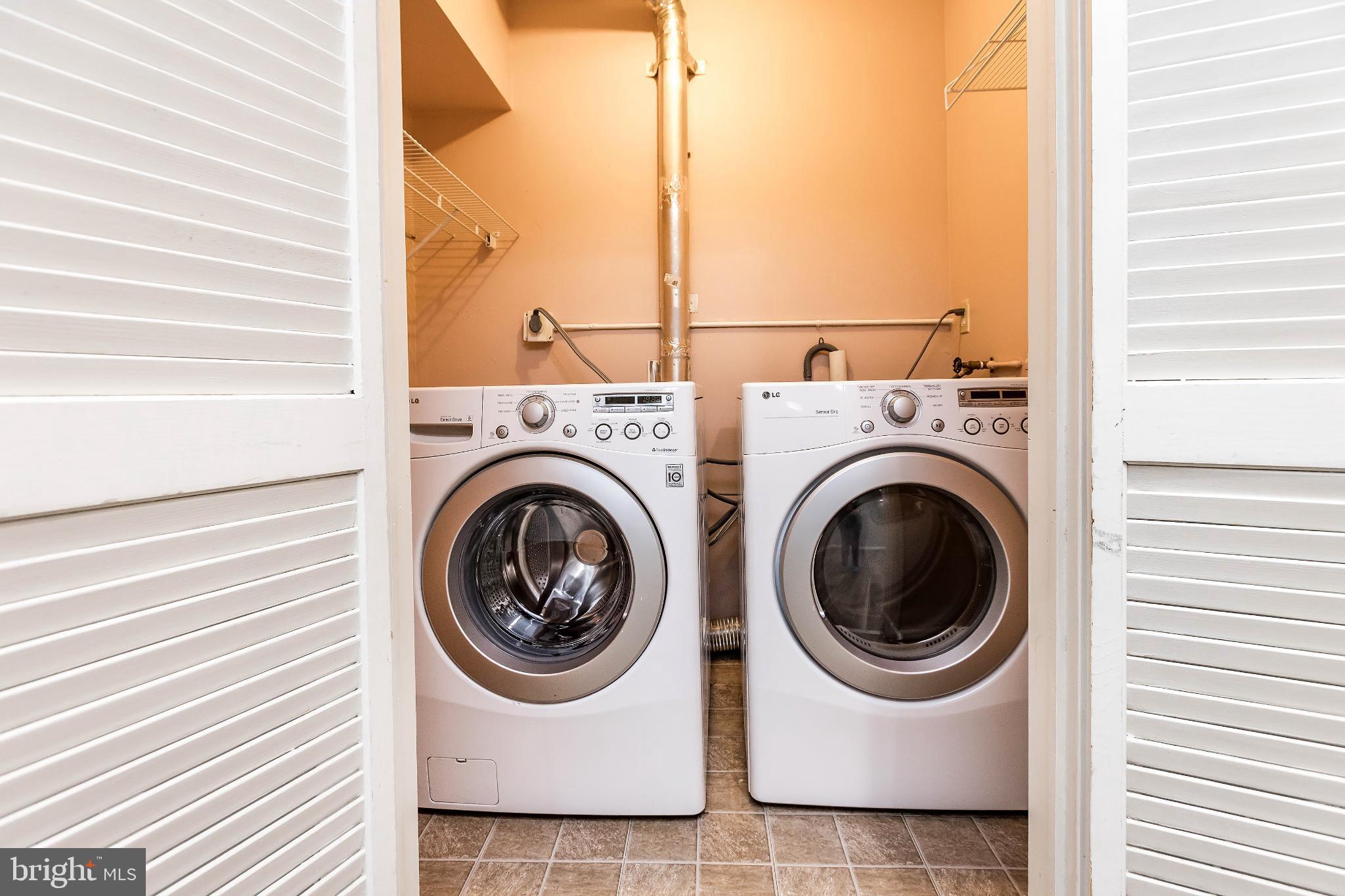 TOWN CENTER - Residential Lease