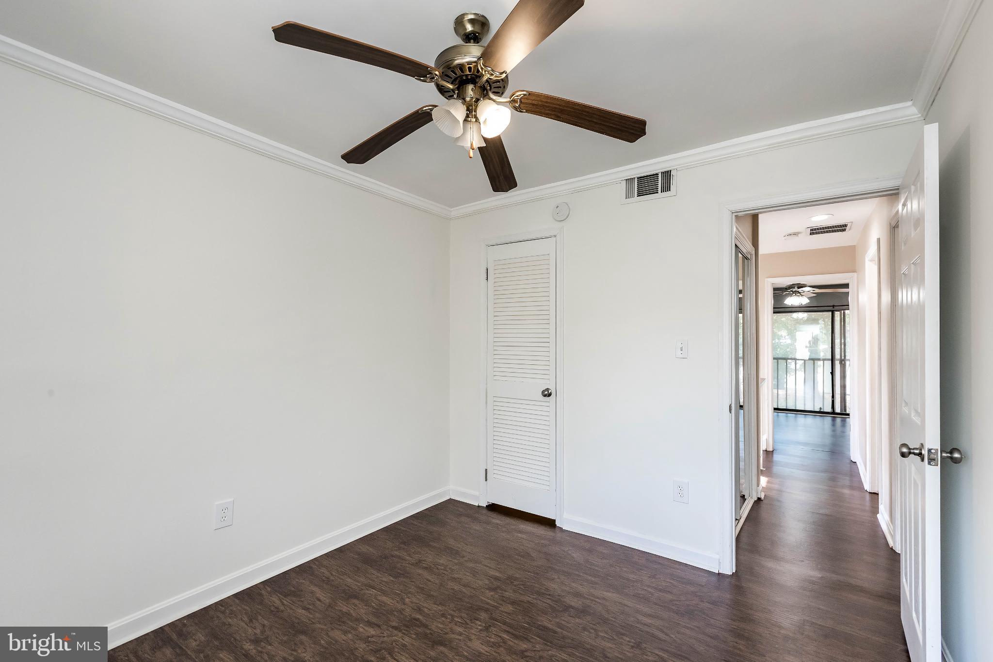 TOWN CENTER - Residential Lease