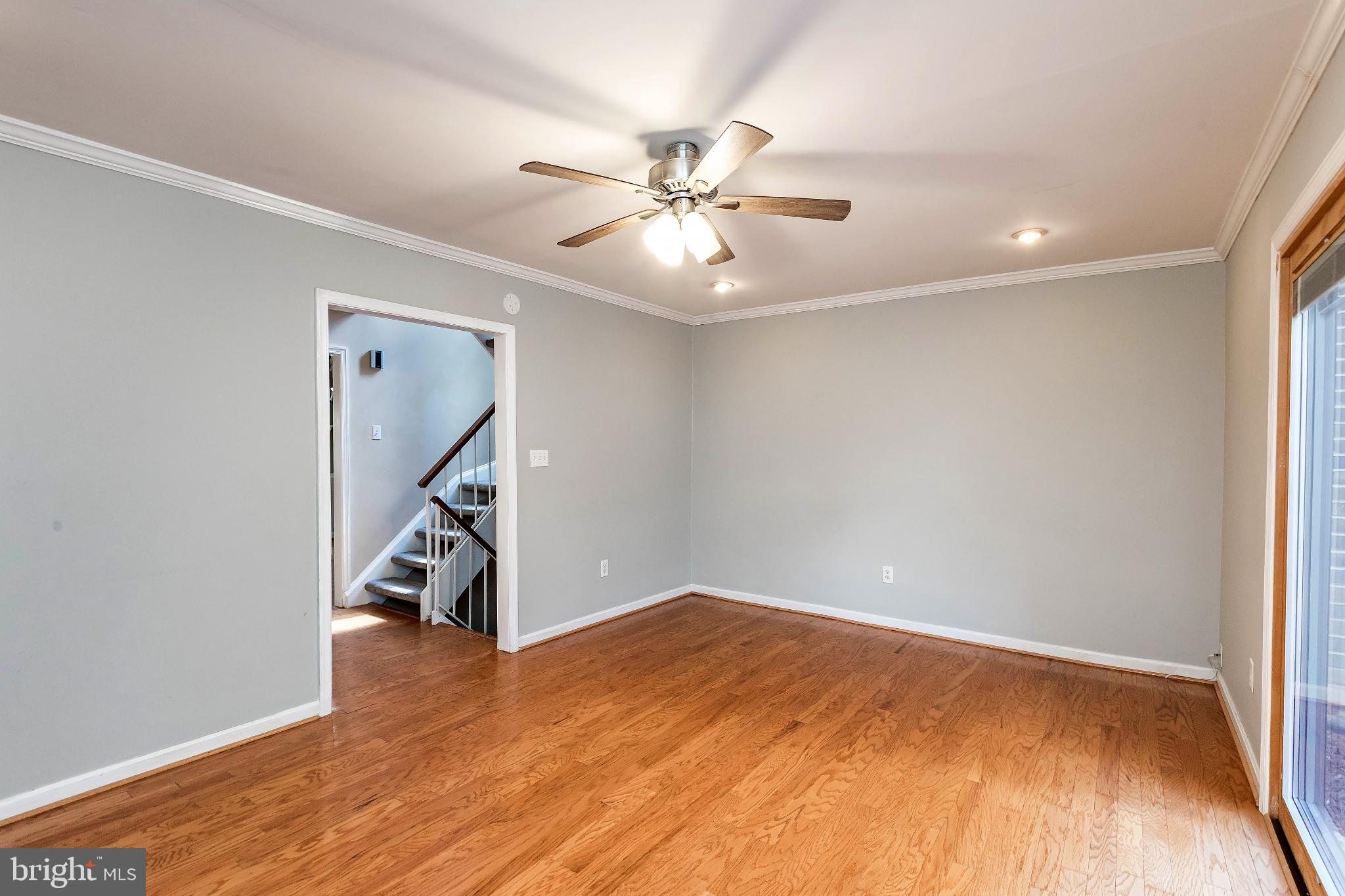 TOWN CENTER - Residential Lease