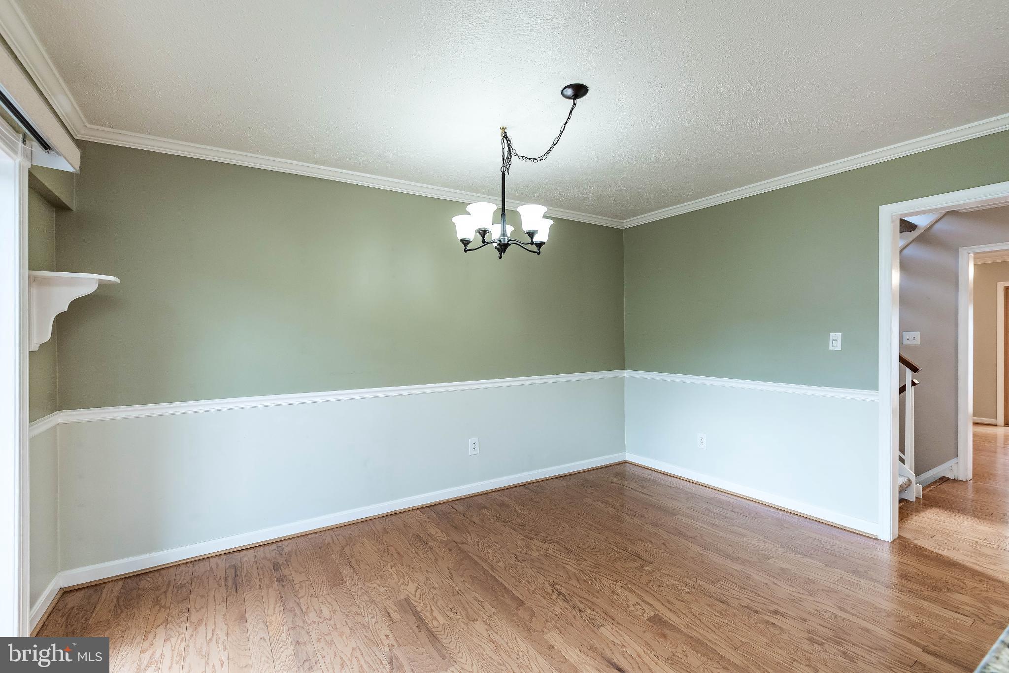 TOWN CENTER - Residential Lease