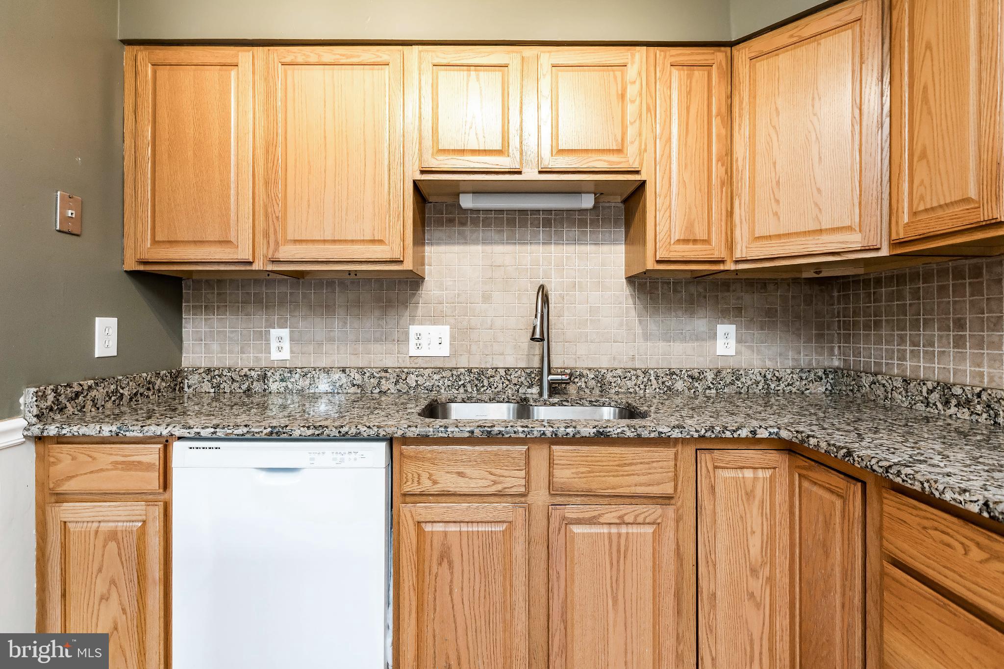 TOWN CENTER - Residential Lease