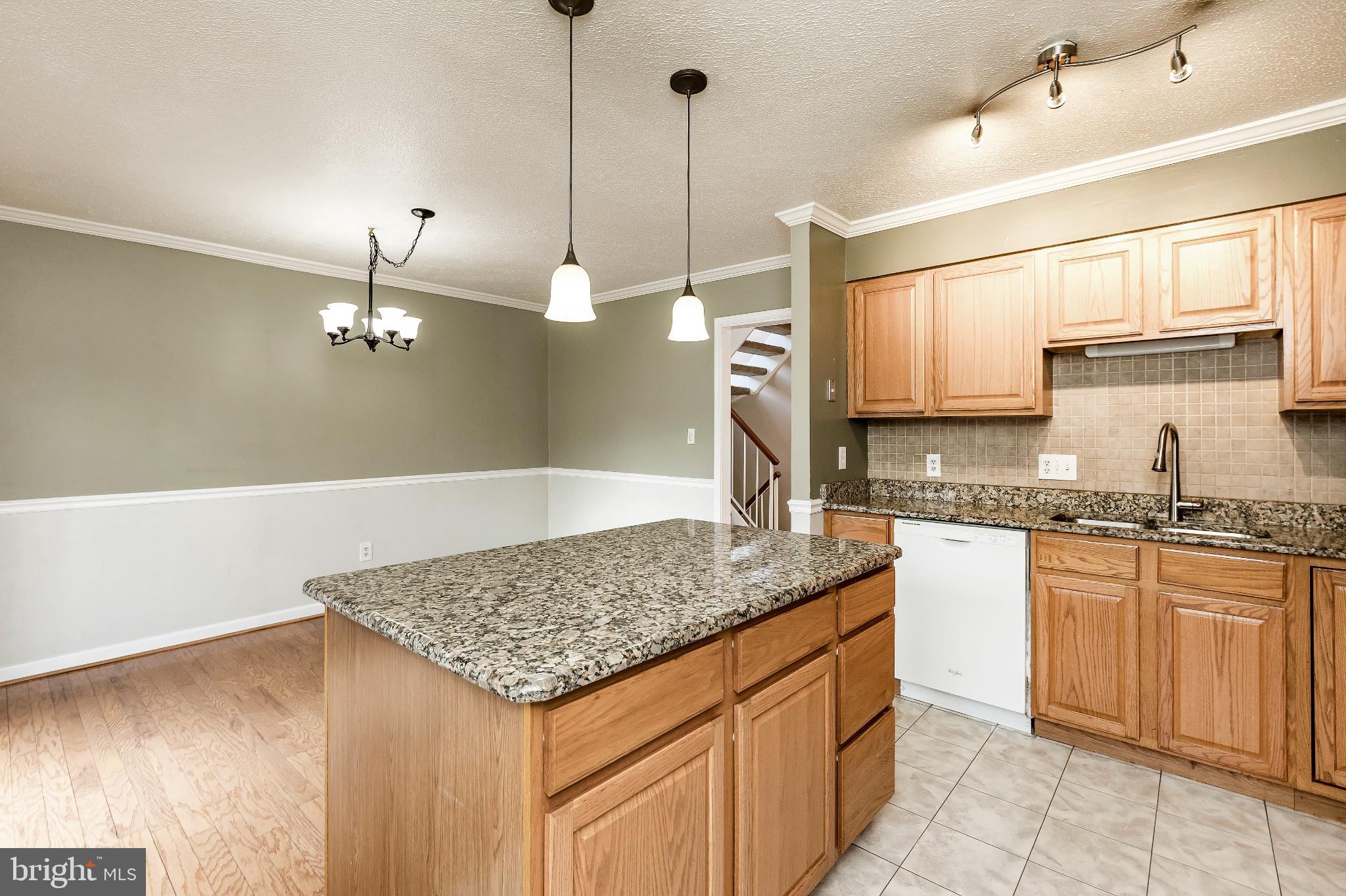 TOWN CENTER - Residential Lease