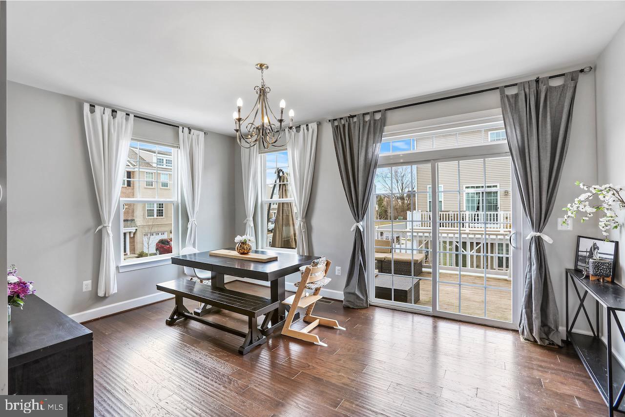 BRADLEY SQUARE - Residential