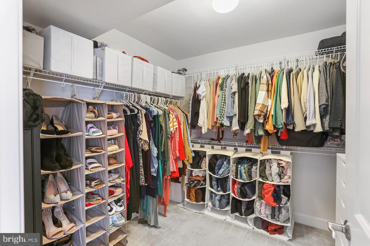 BRADLEY SQUARE - Residential