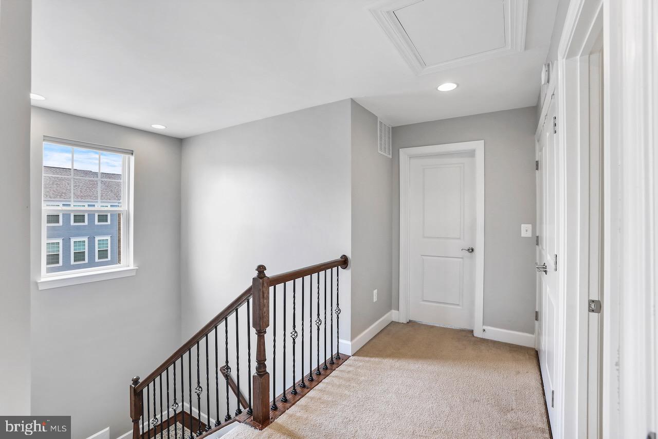 BRADLEY SQUARE - Residential