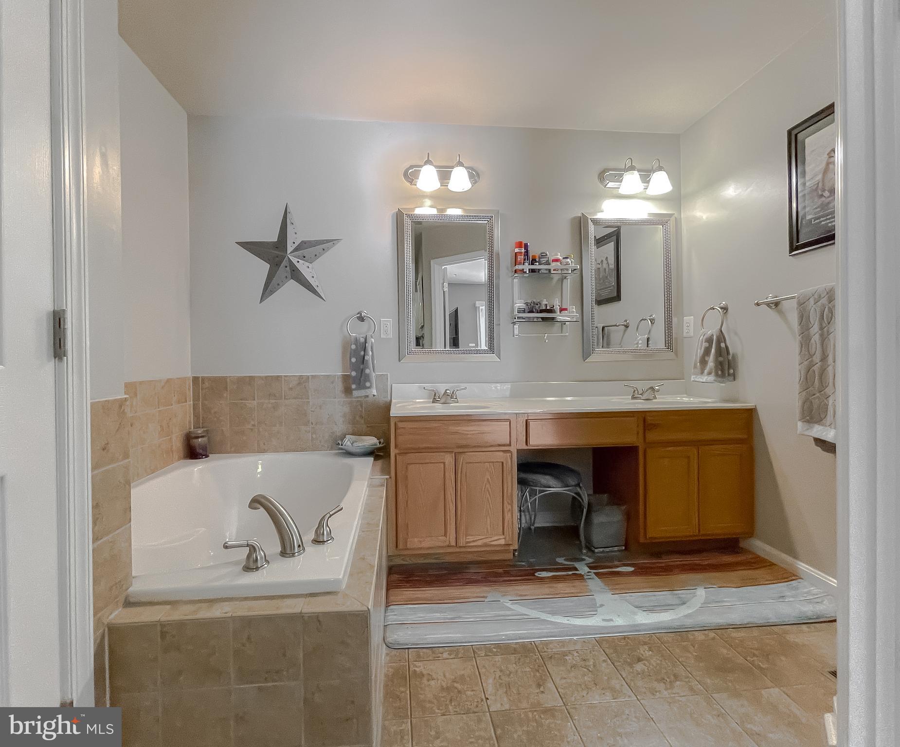 THE WOODS OF RUE PURCHASE - Residential