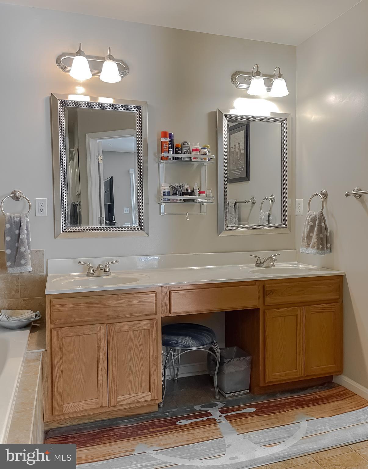 THE WOODS OF RUE PURCHASE - Residential