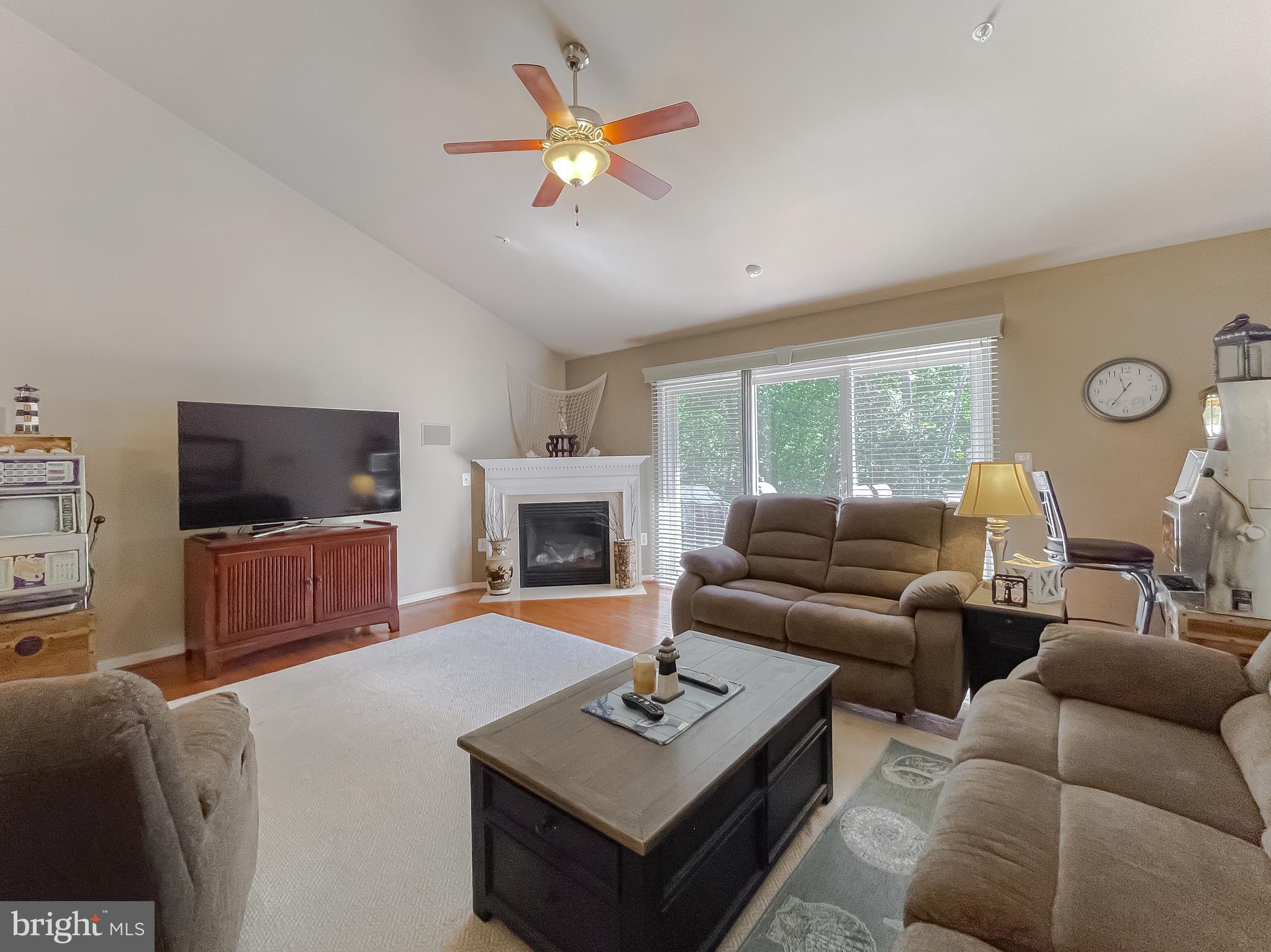 THE WOODS OF RUE PURCHASE - Residential