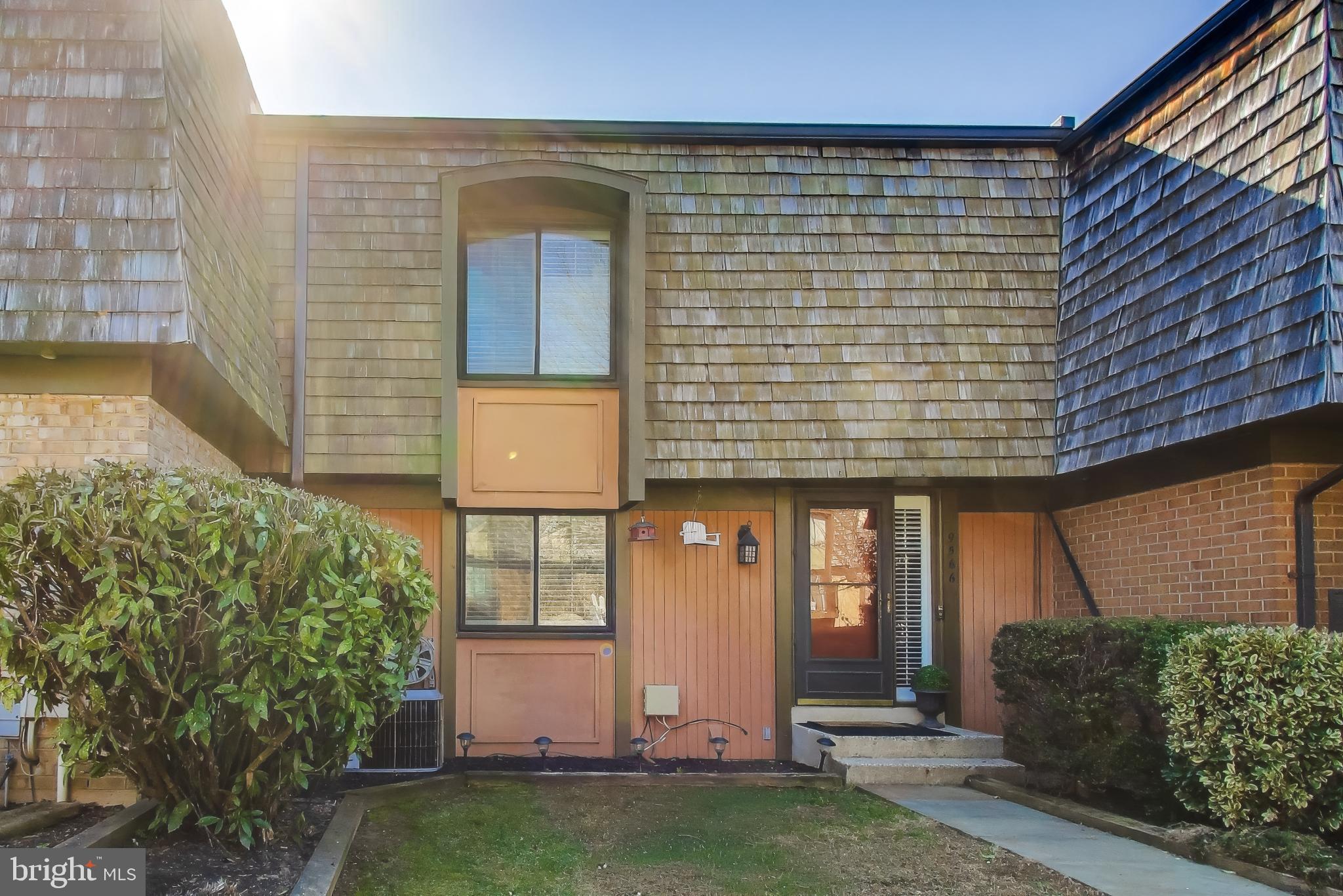 9566 FERN HOLLOW WAY