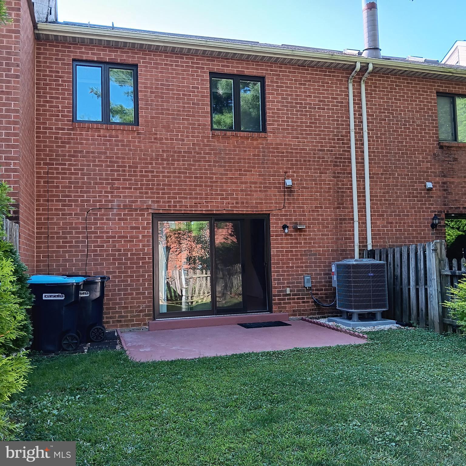 123 CAERNARVON COURT